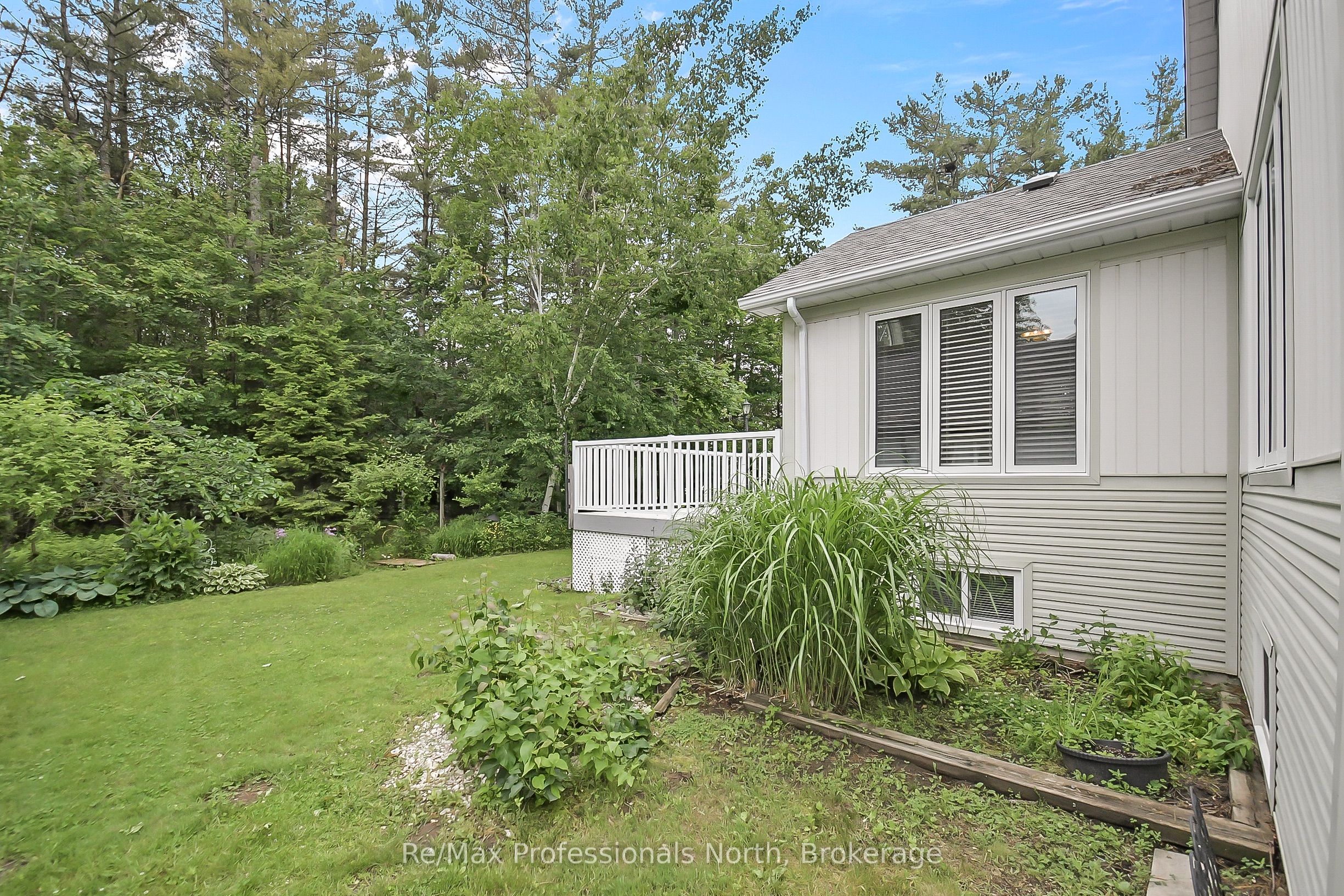15 Pineridge Gate Property Photo 28