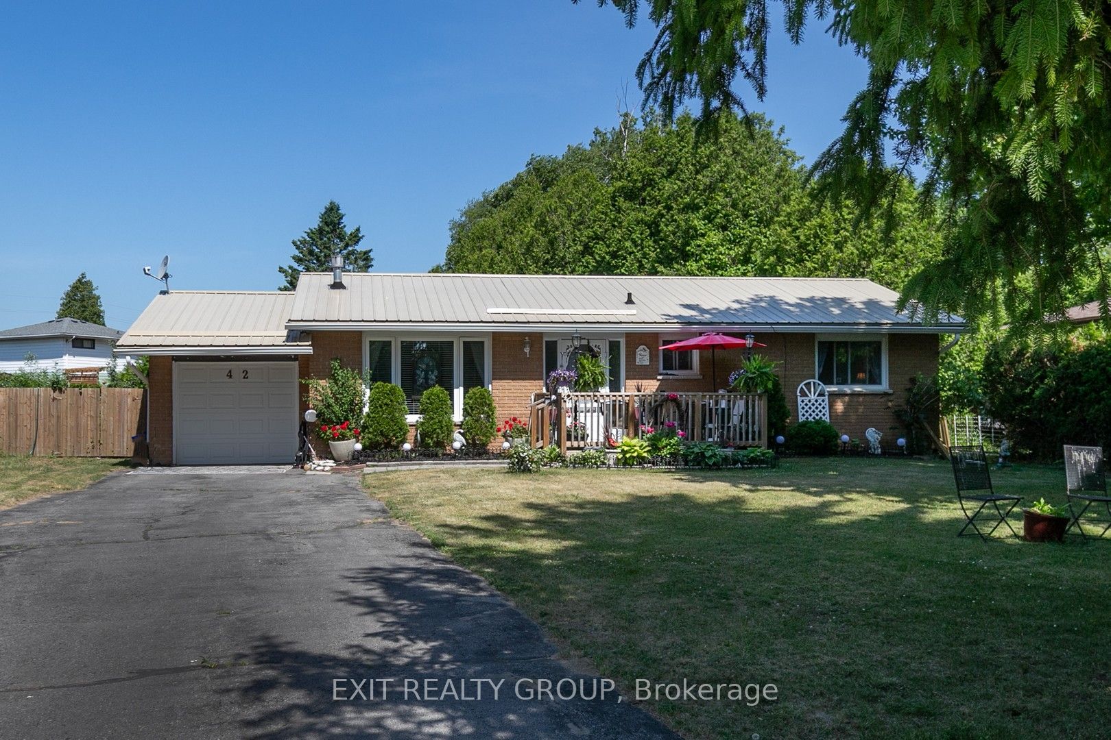 42 Harbour Street Property Photo 1