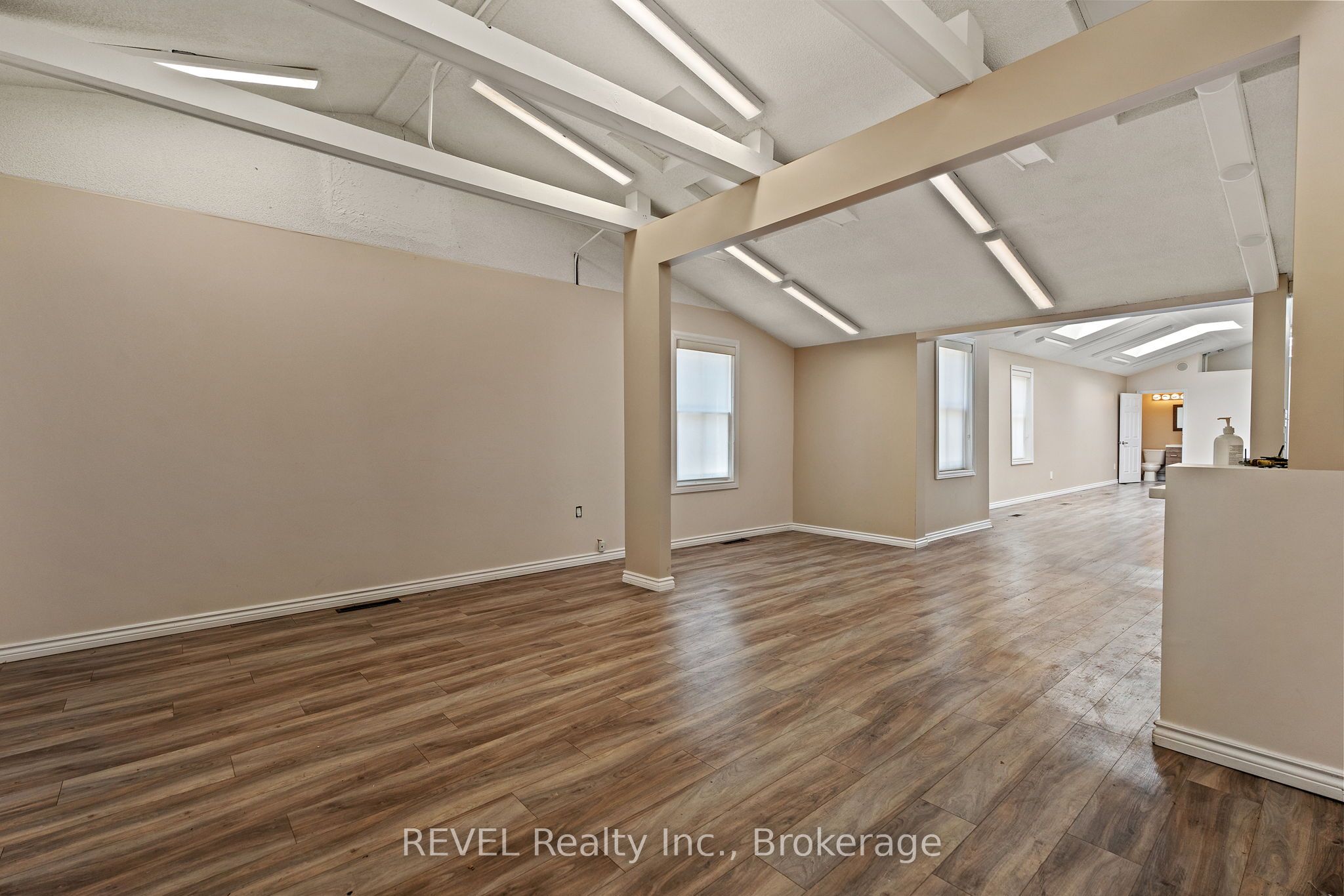 129 Queen Street Property Photo 10