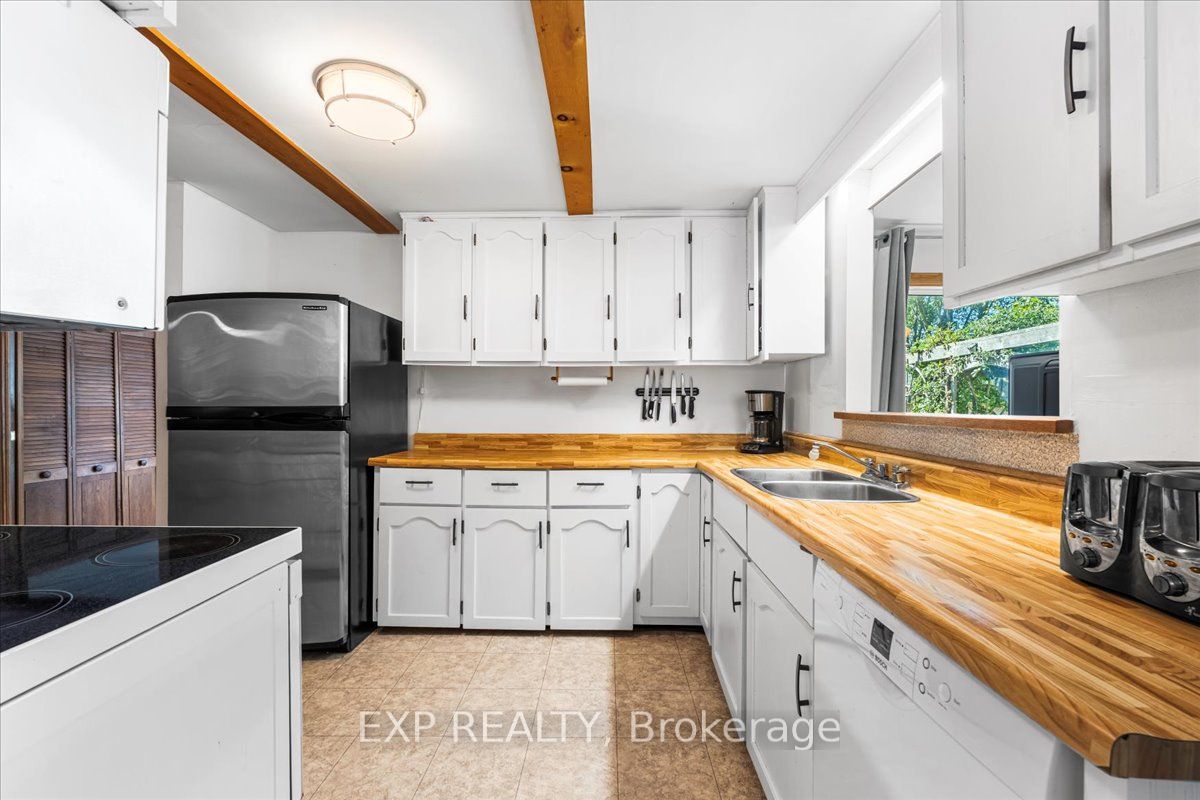 233 River Road Property Photo 5