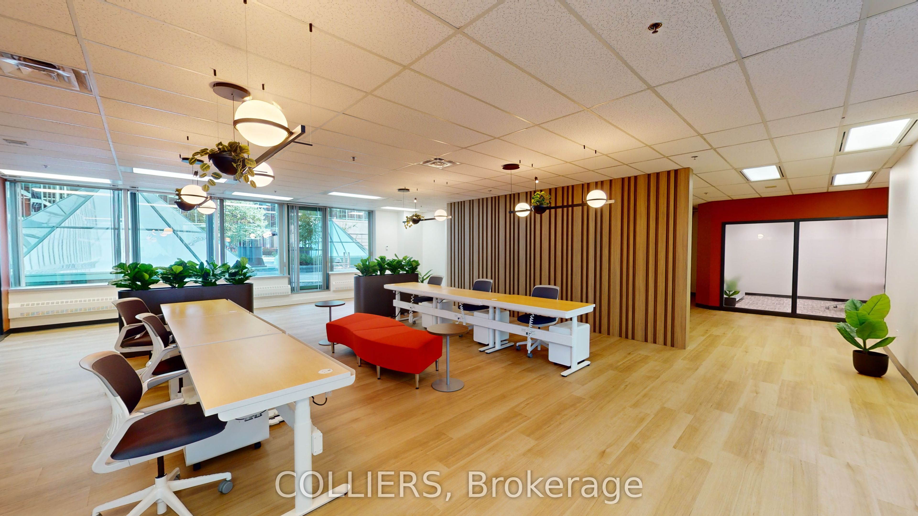 427 Laurier Avenue W 300 Property Photo 2