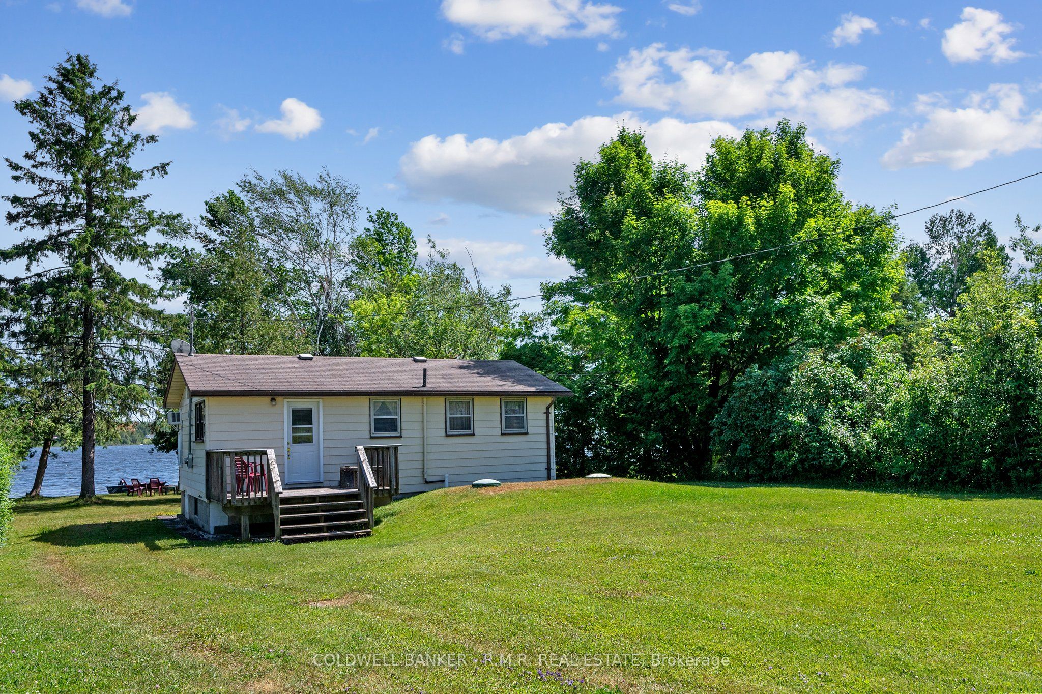253 Mcguire Beach Road Property Photo 1