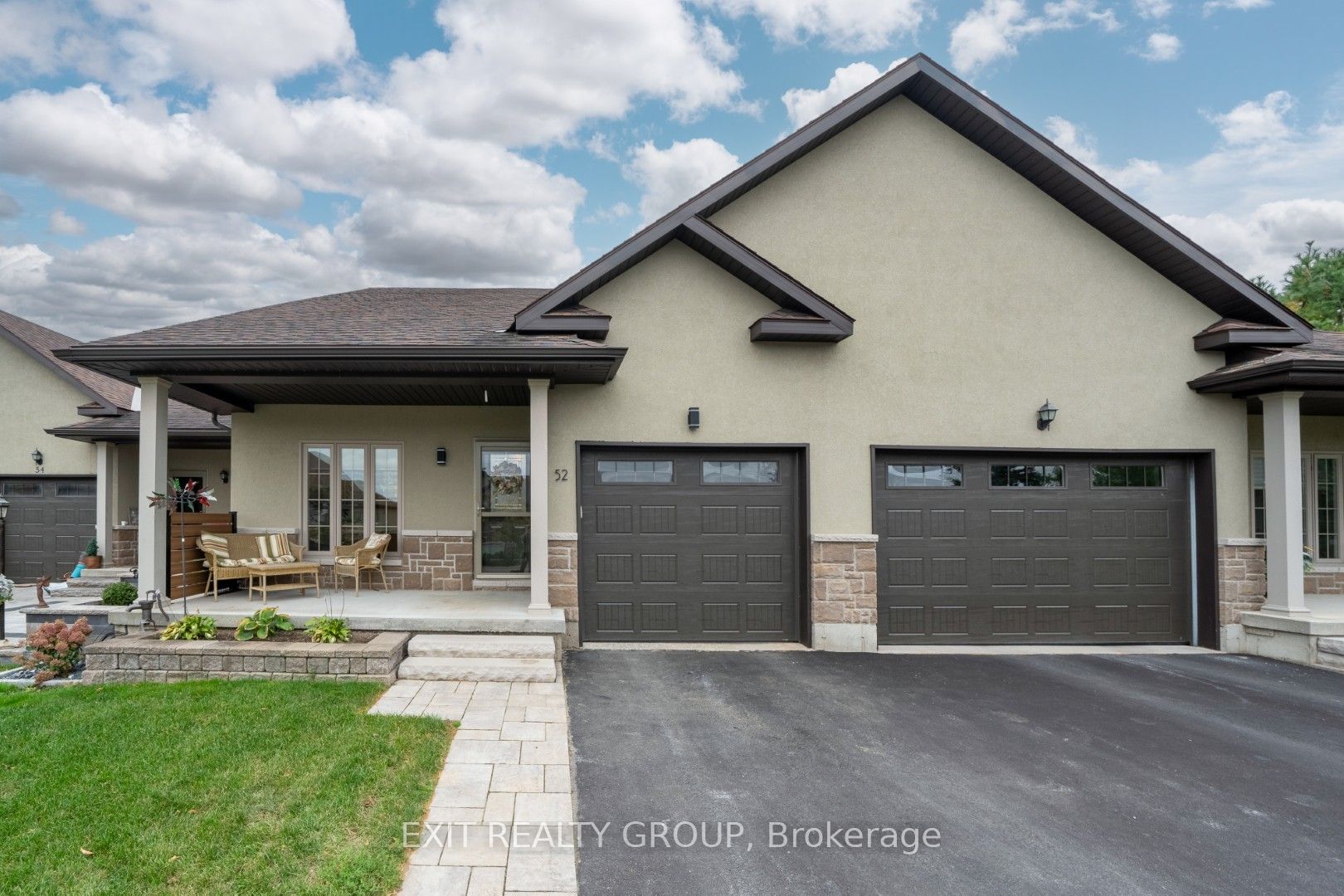 52 Aletha Drive Property Photo 2