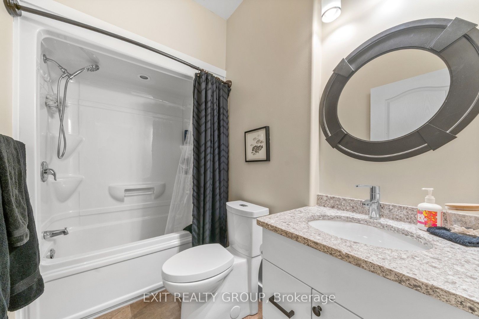 52 Aletha Drive Property Photo 12