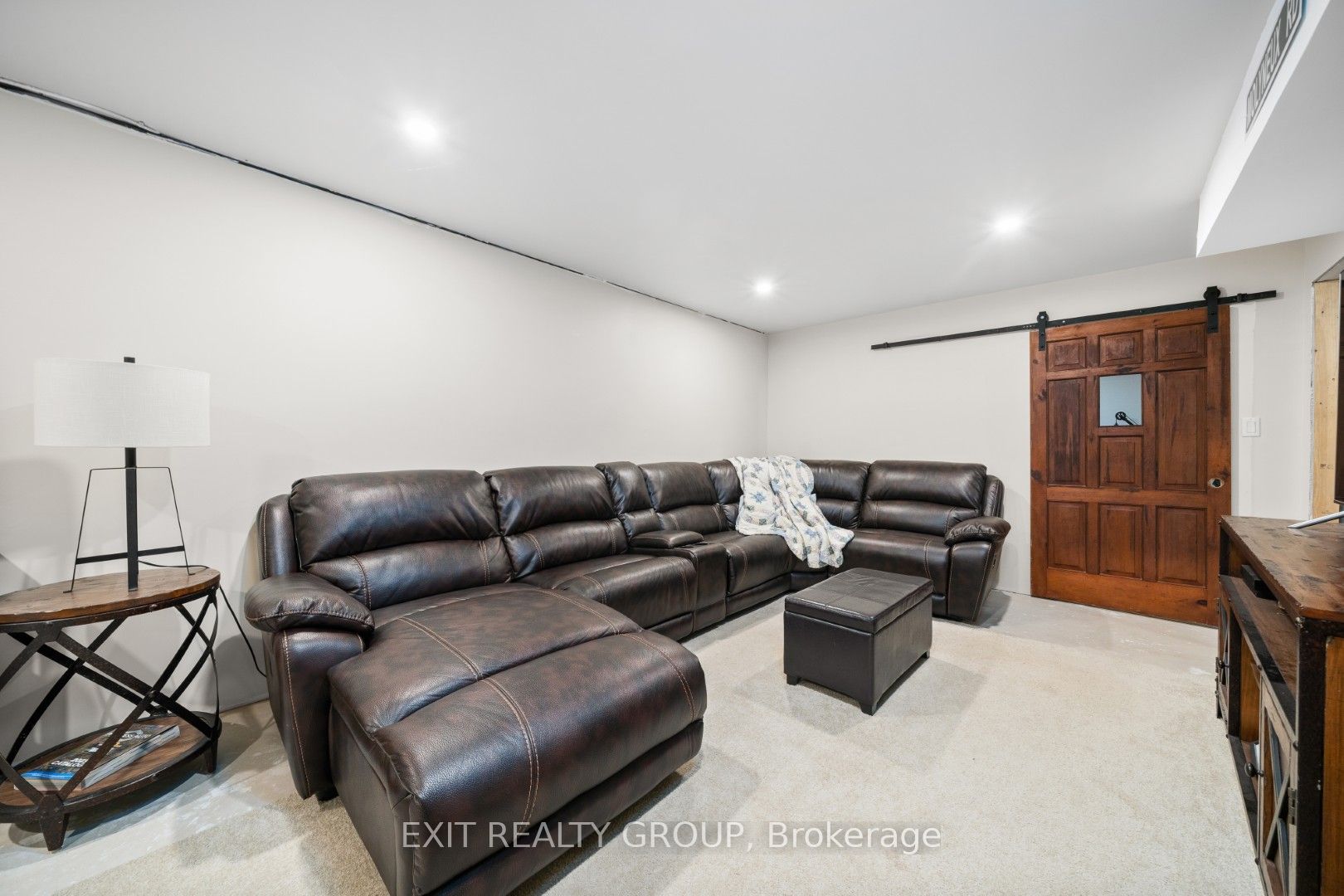 52 Aletha Drive Property Photo 34