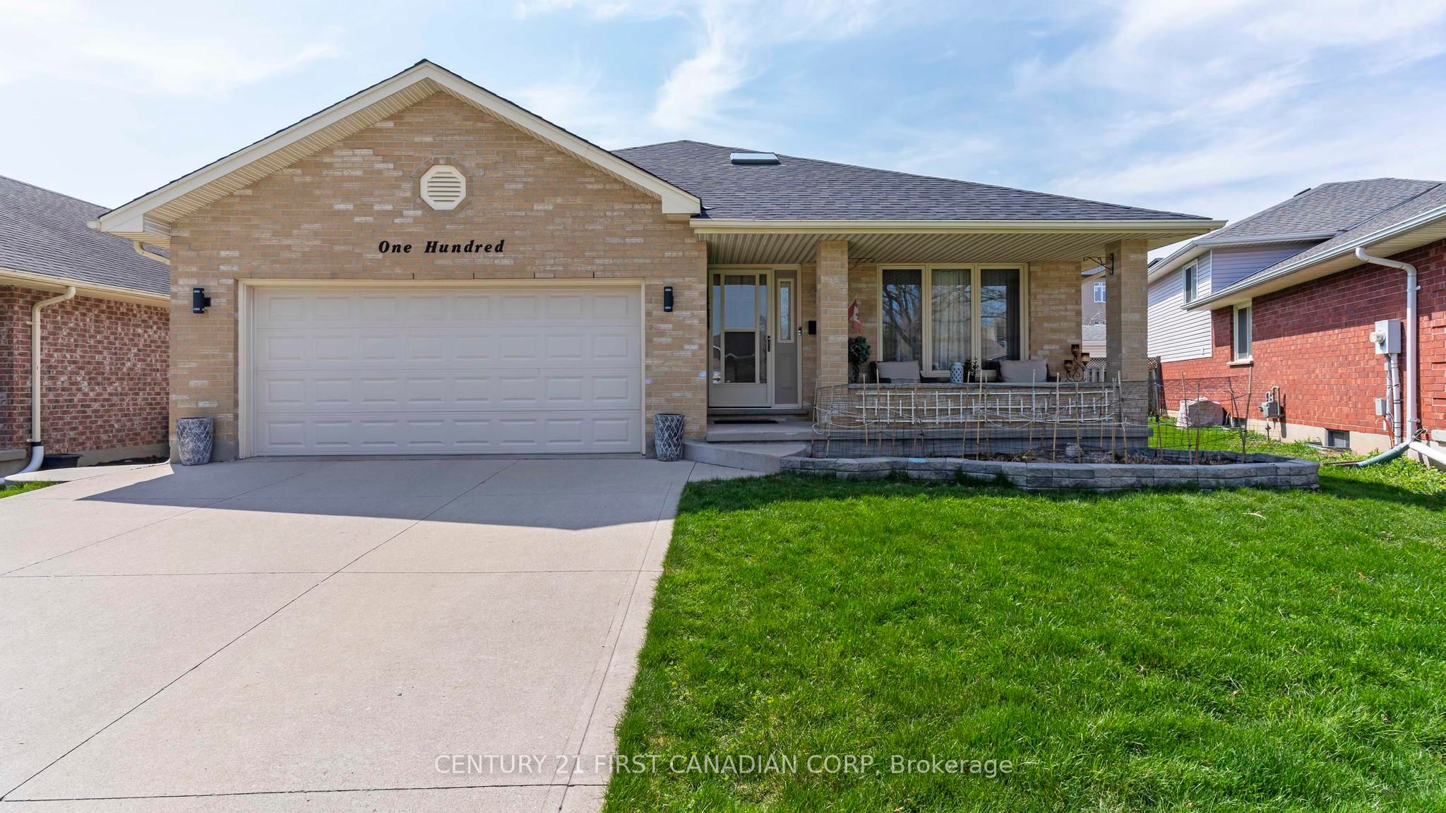 100 Josselyn Drive Property Photo 1