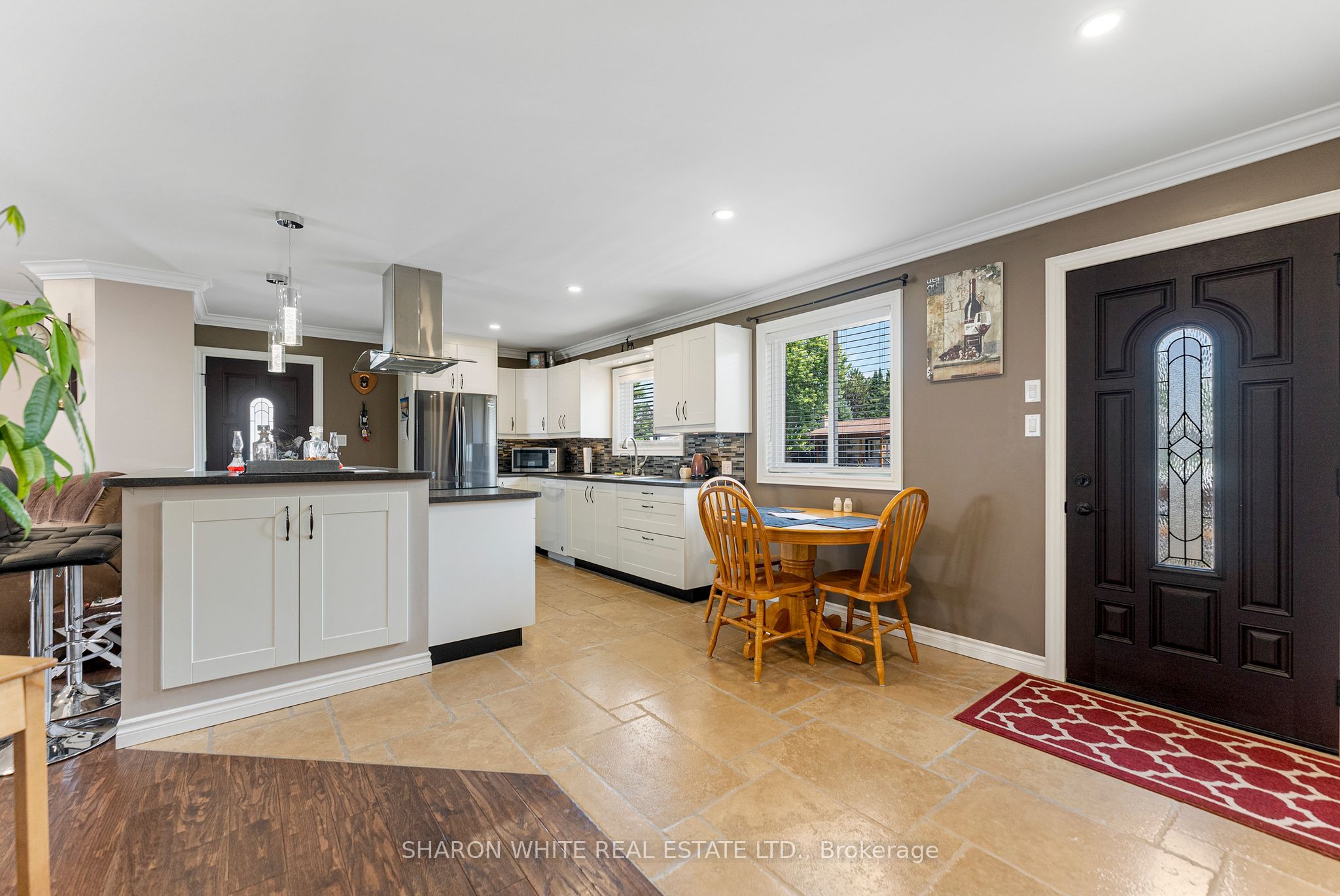54 Sprucedale St Street Property Photo 7