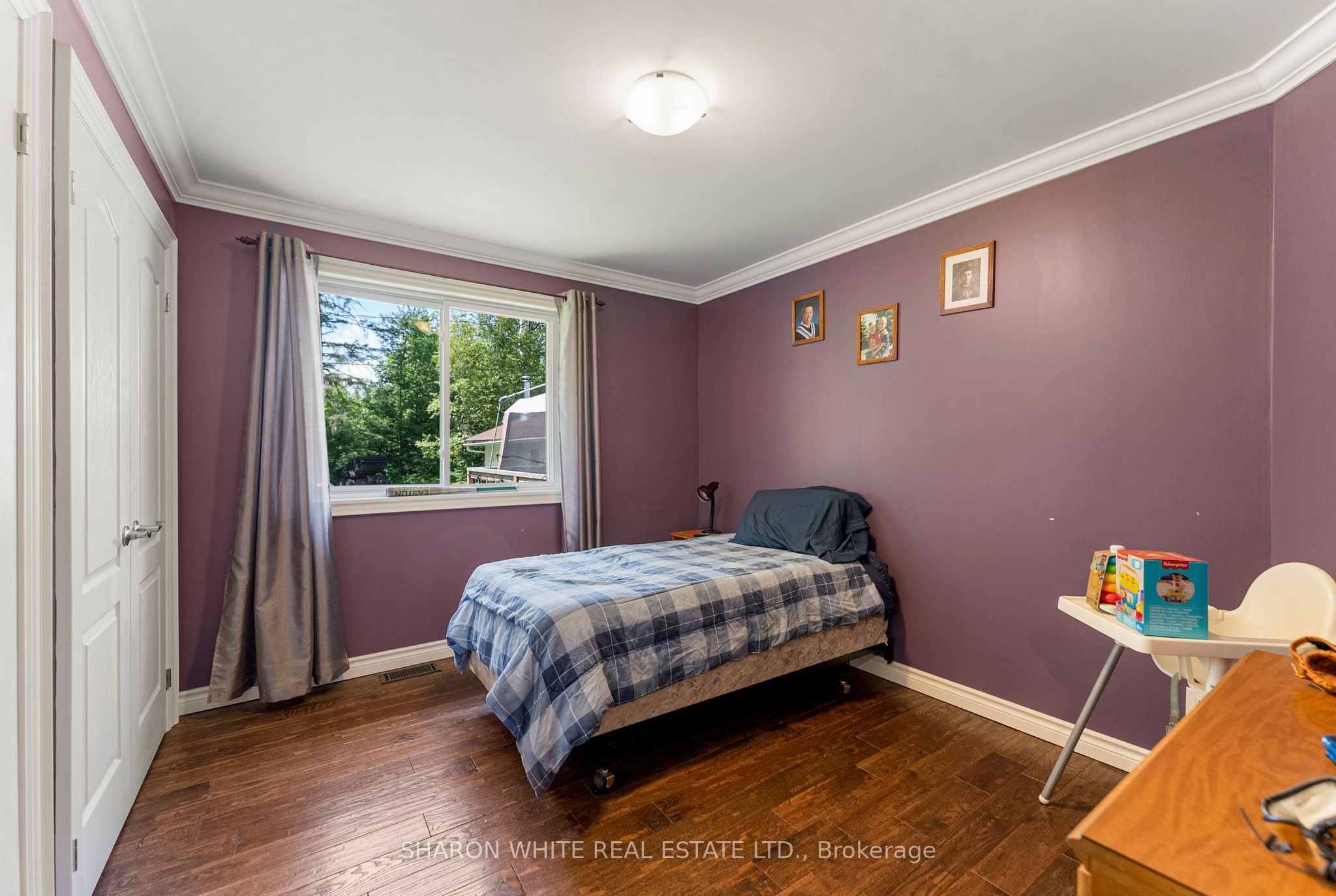 54 Sprucedale St Street Property Photo 17