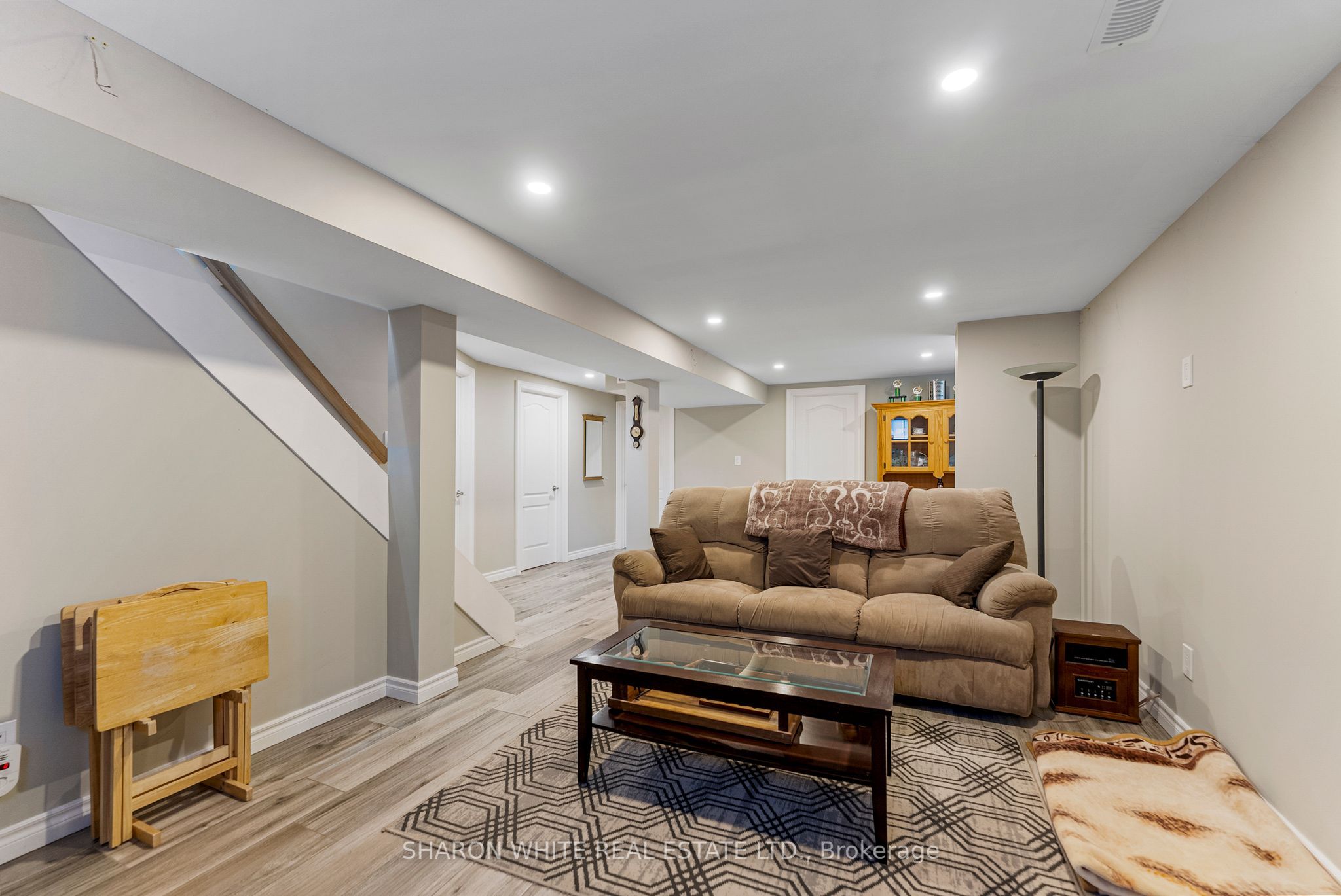 54 Sprucedale St Street Property Photo 26