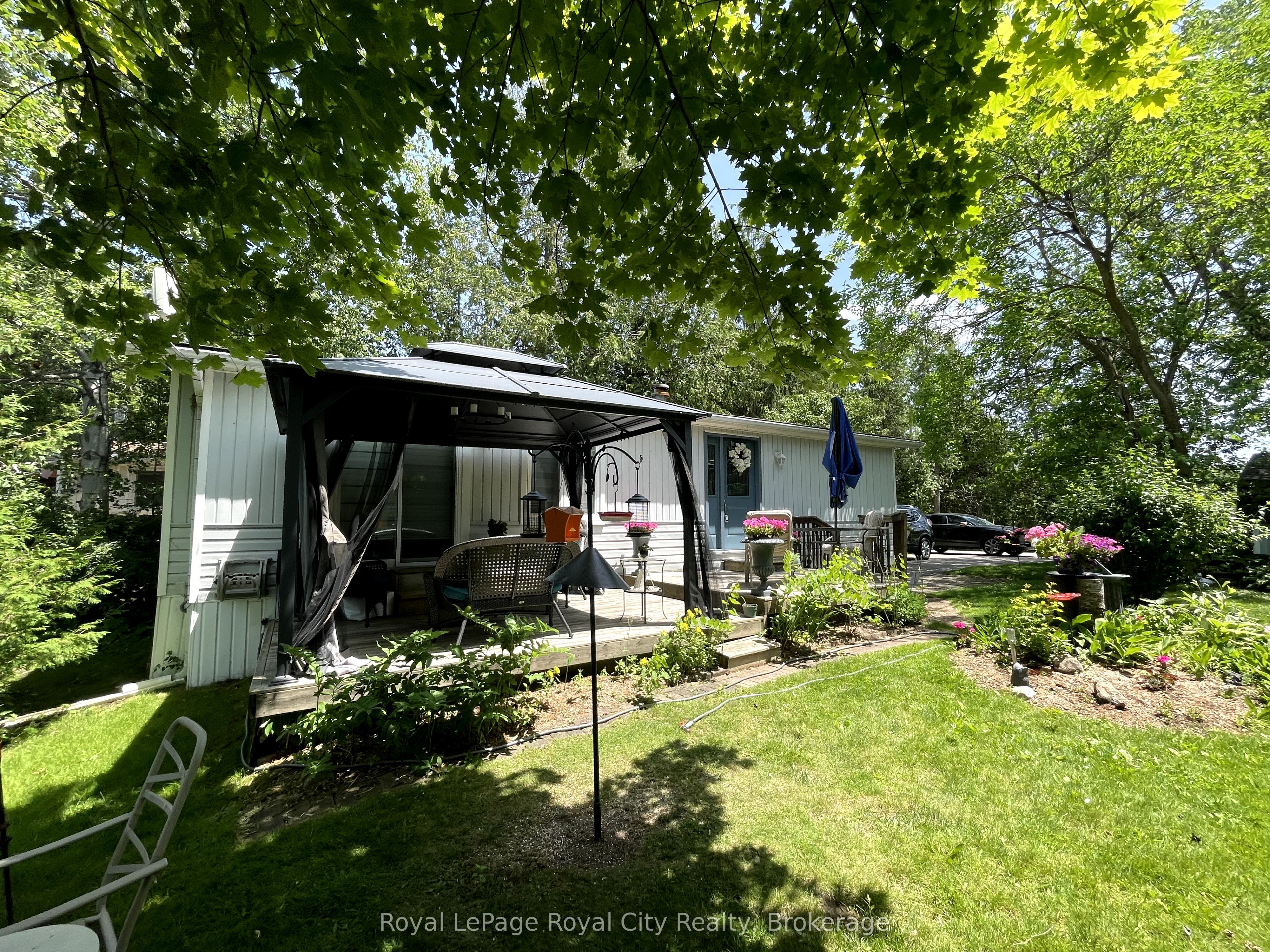 12 Bush Lane Property Photo 3