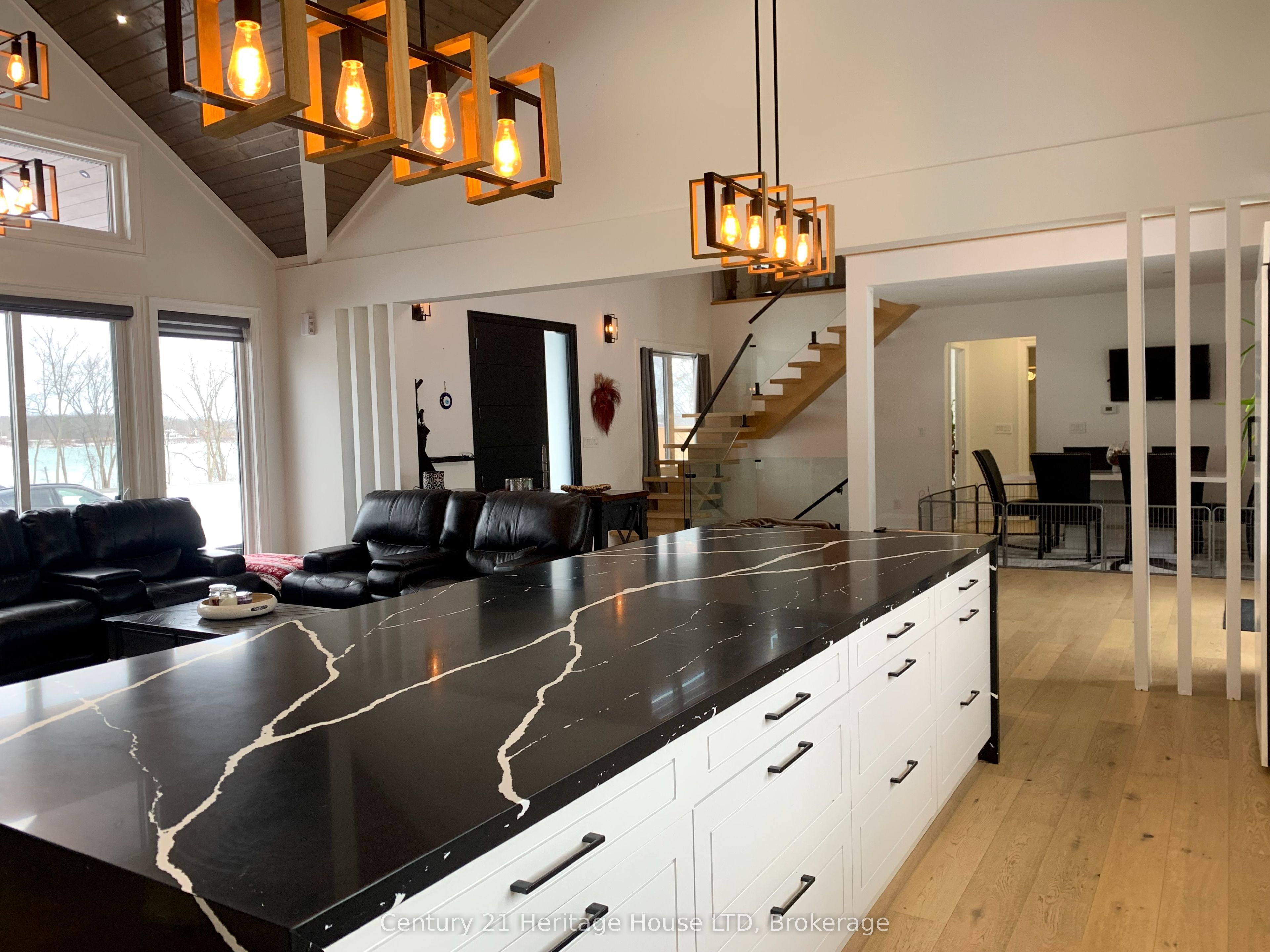 9785 Niagara River Parkway Property Photo 14