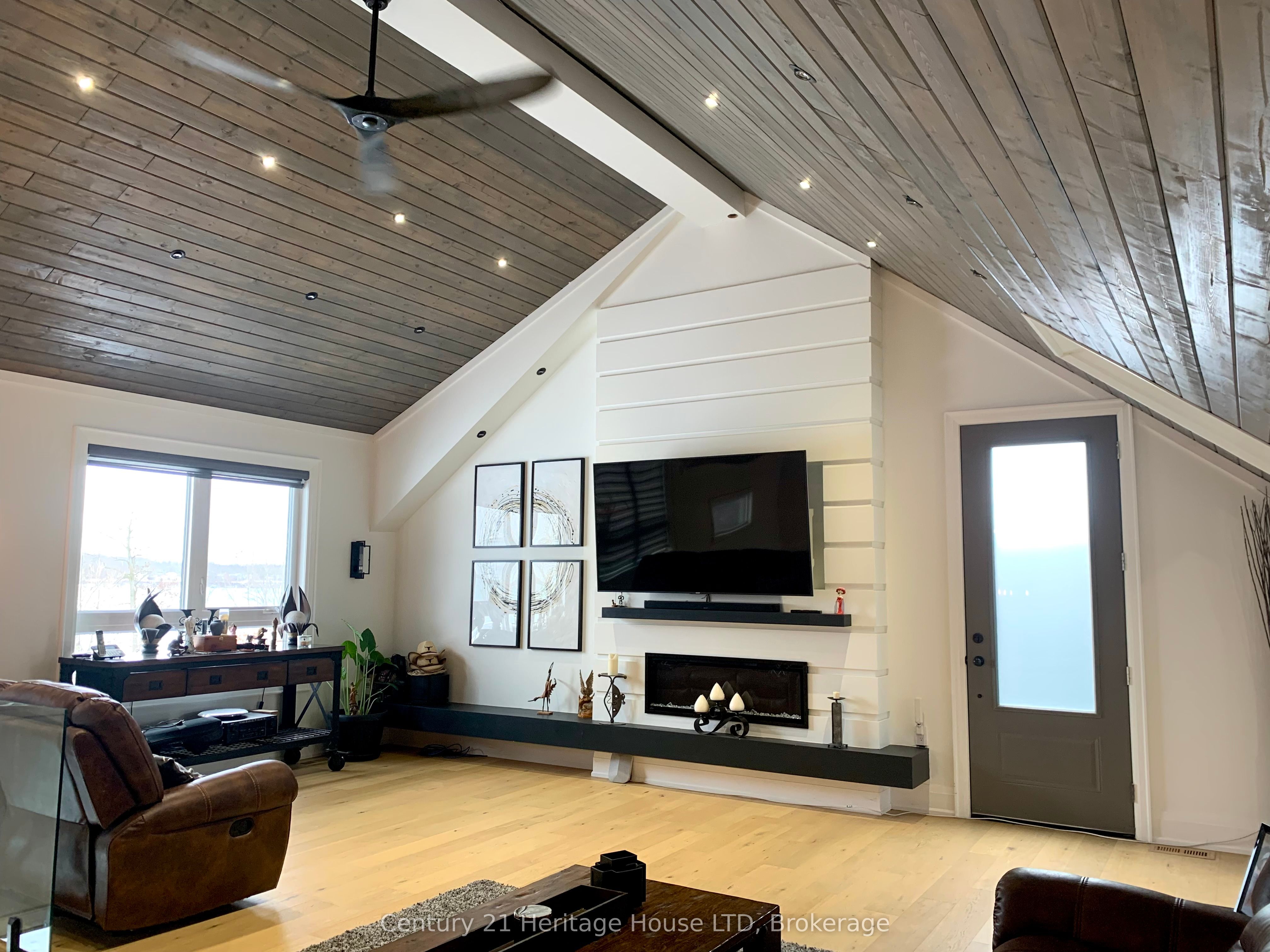 9785 Niagara River Parkway Property Photo 17