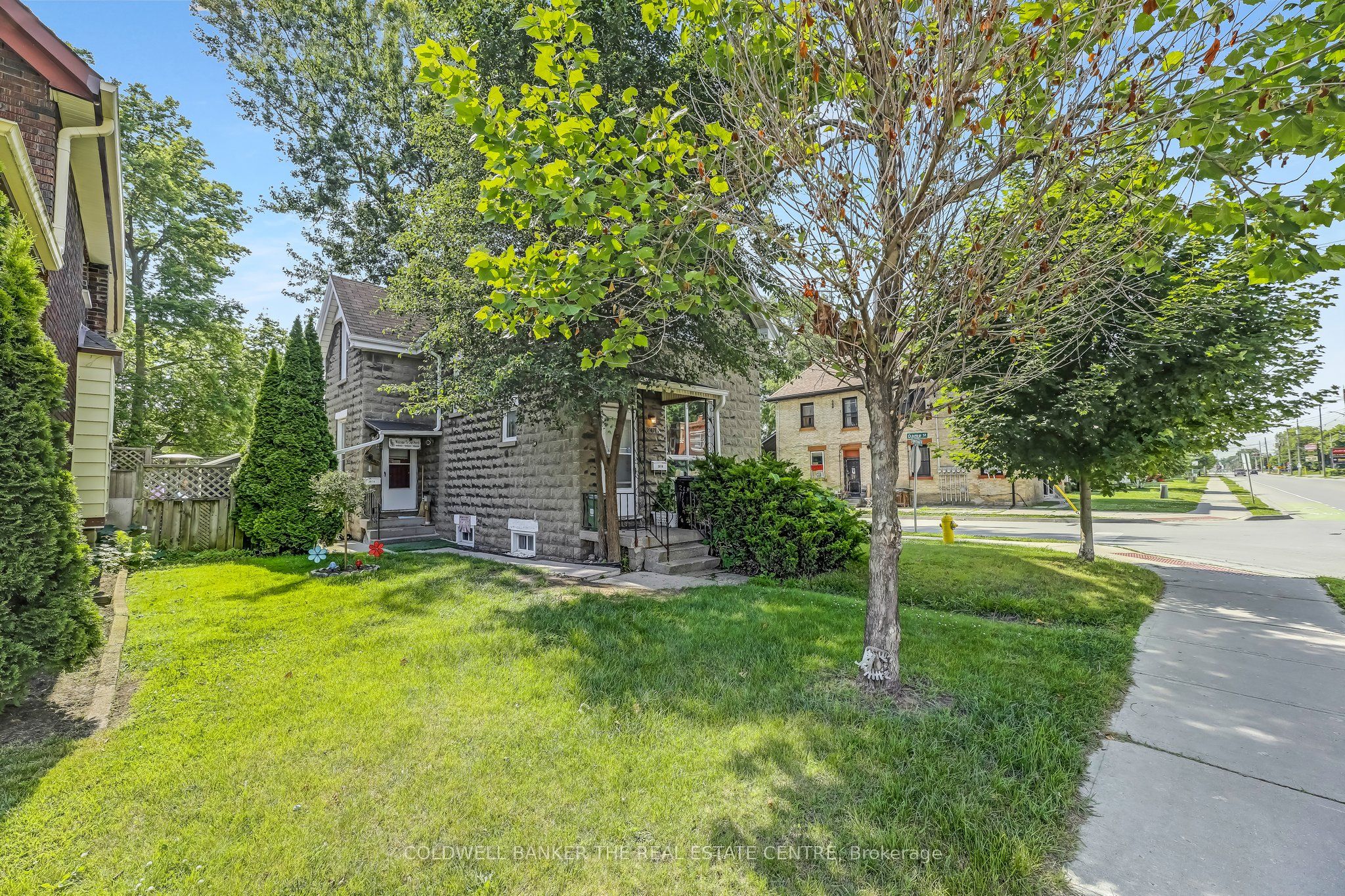 281 Egerton Street Property Photo 2