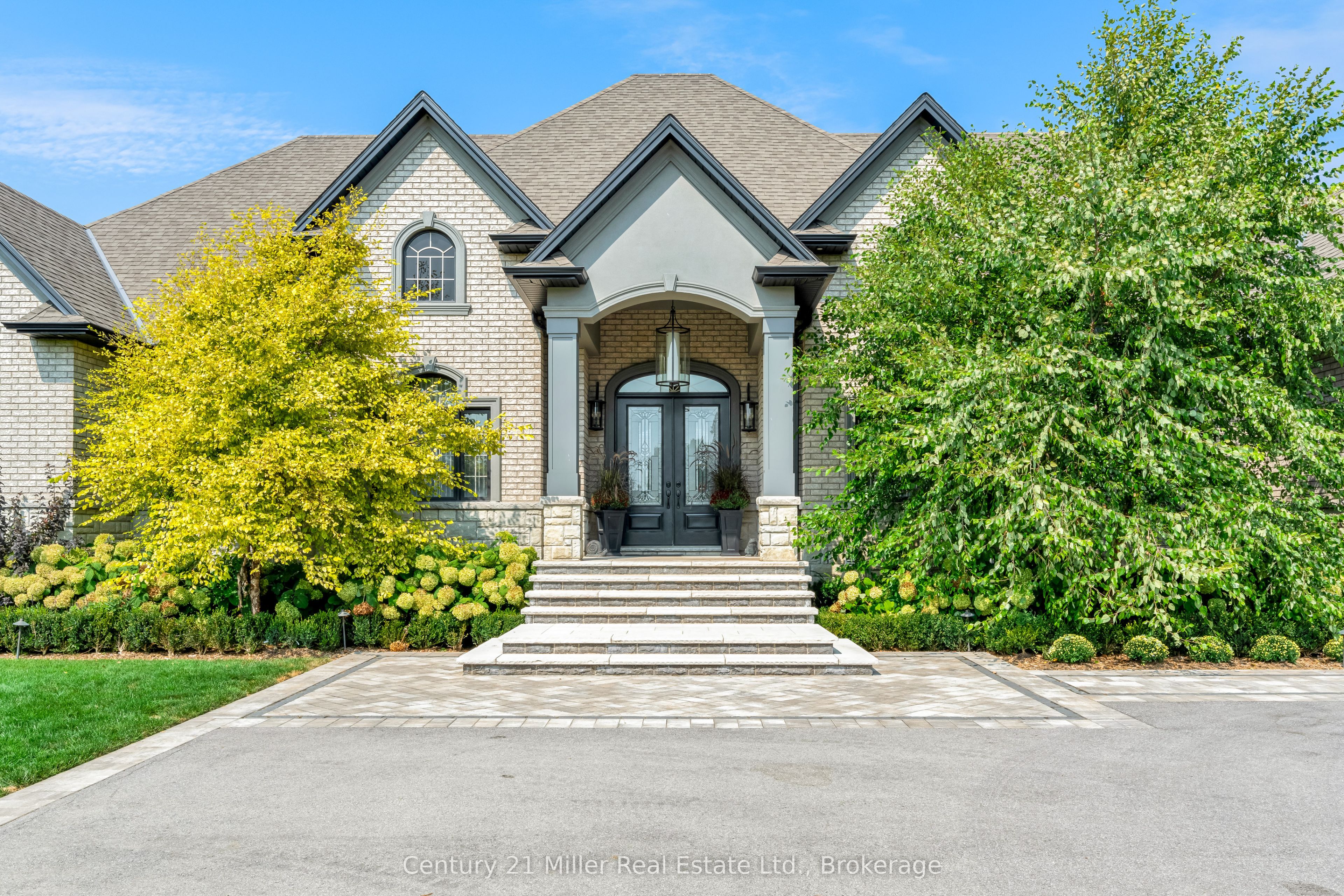 214 Jerseyville Road Property Photo 5