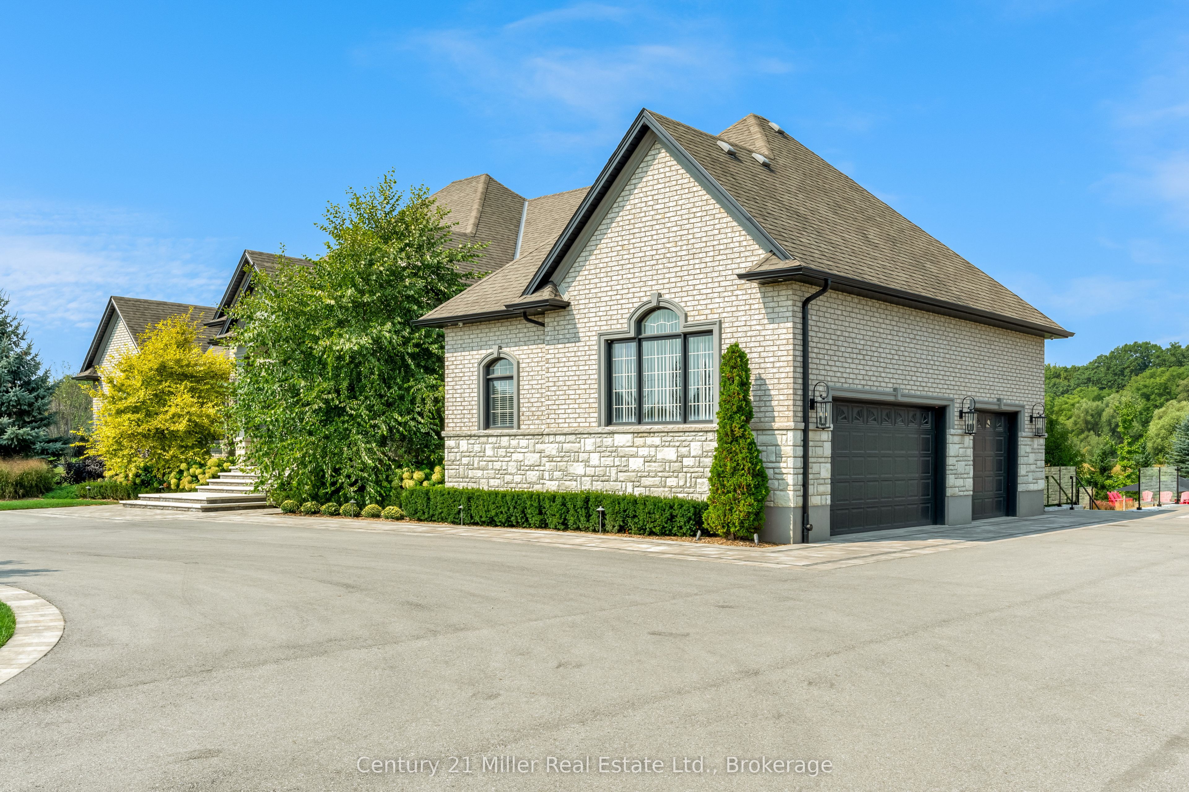 214 Jerseyville Road Property Photo 6