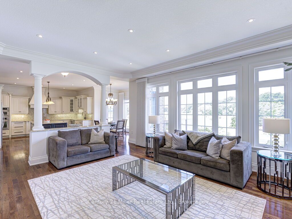 214 Jerseyville Road Property Photo 15