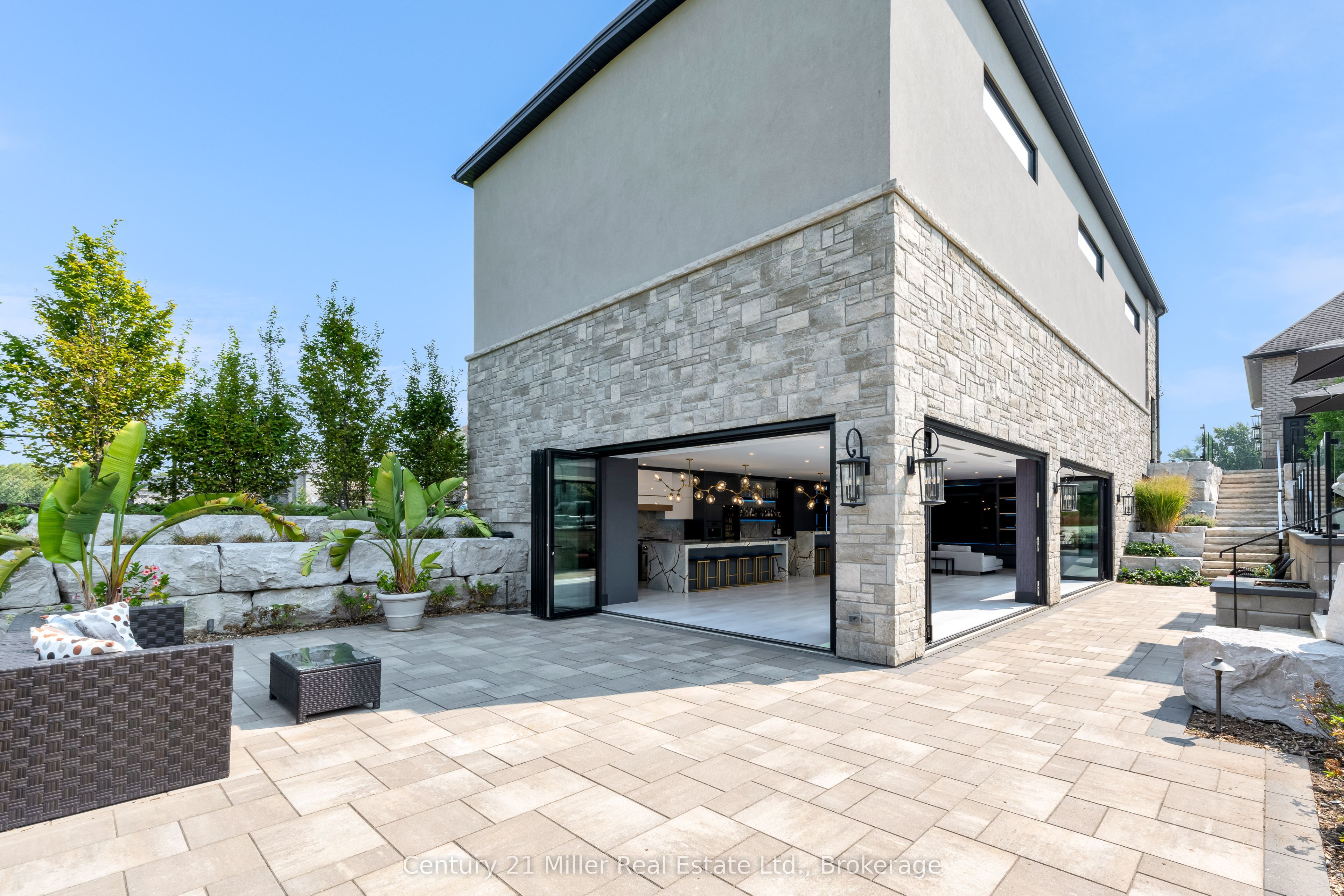 214 Jerseyville Road Property Photo 24