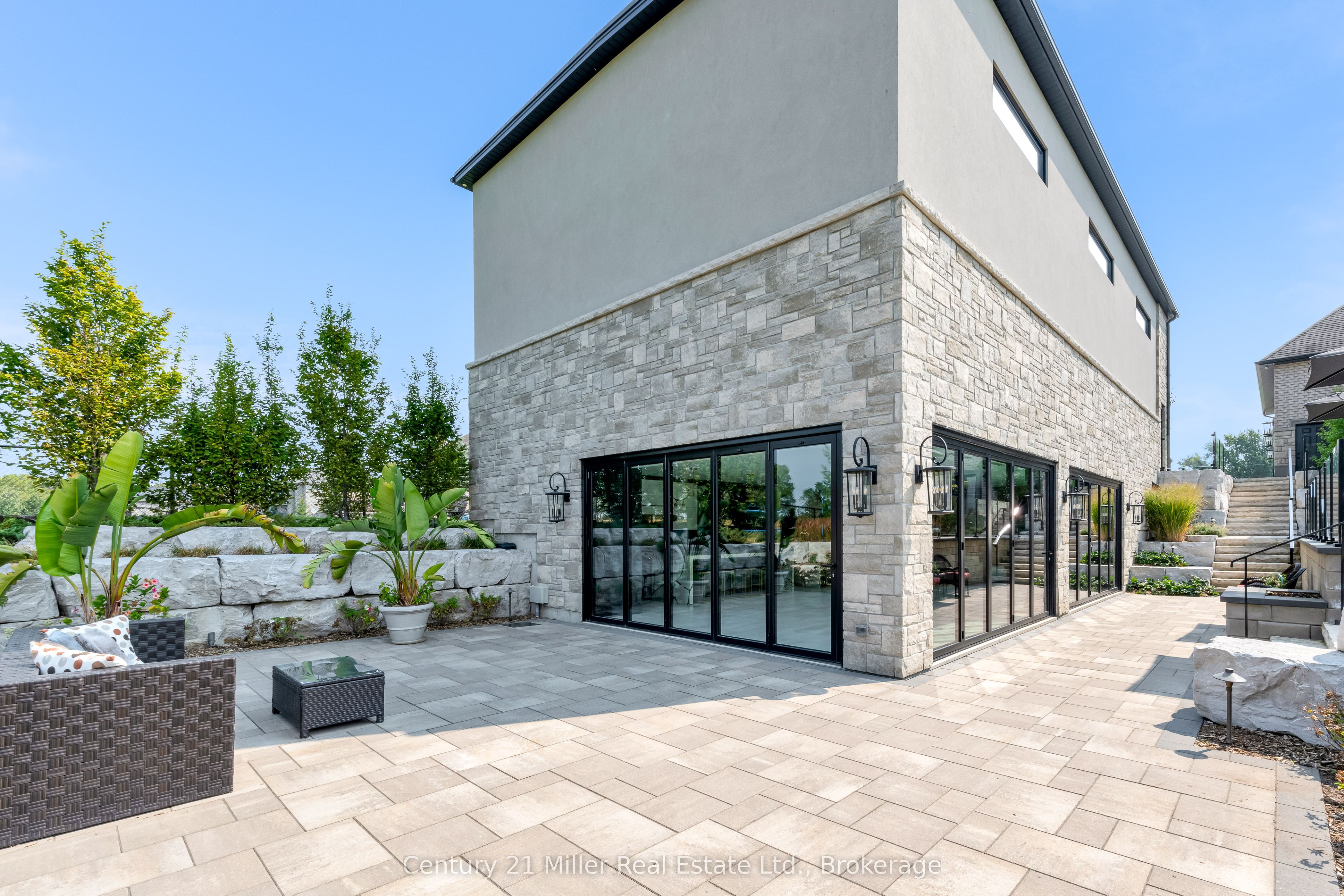 214 Jerseyville Road Property Photo 25