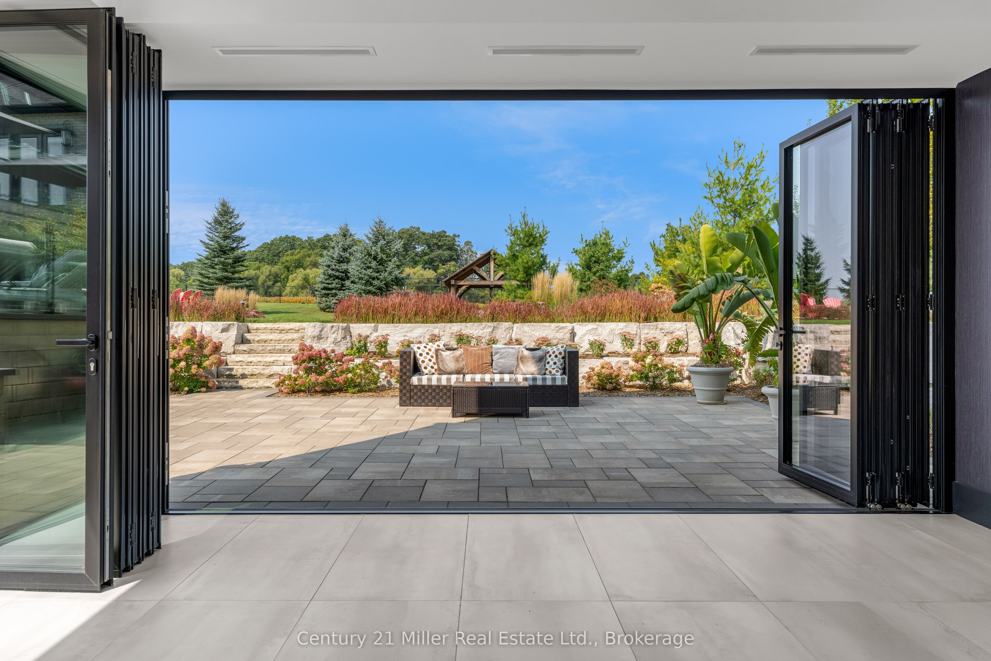 214 Jerseyville Road Property Photo 37