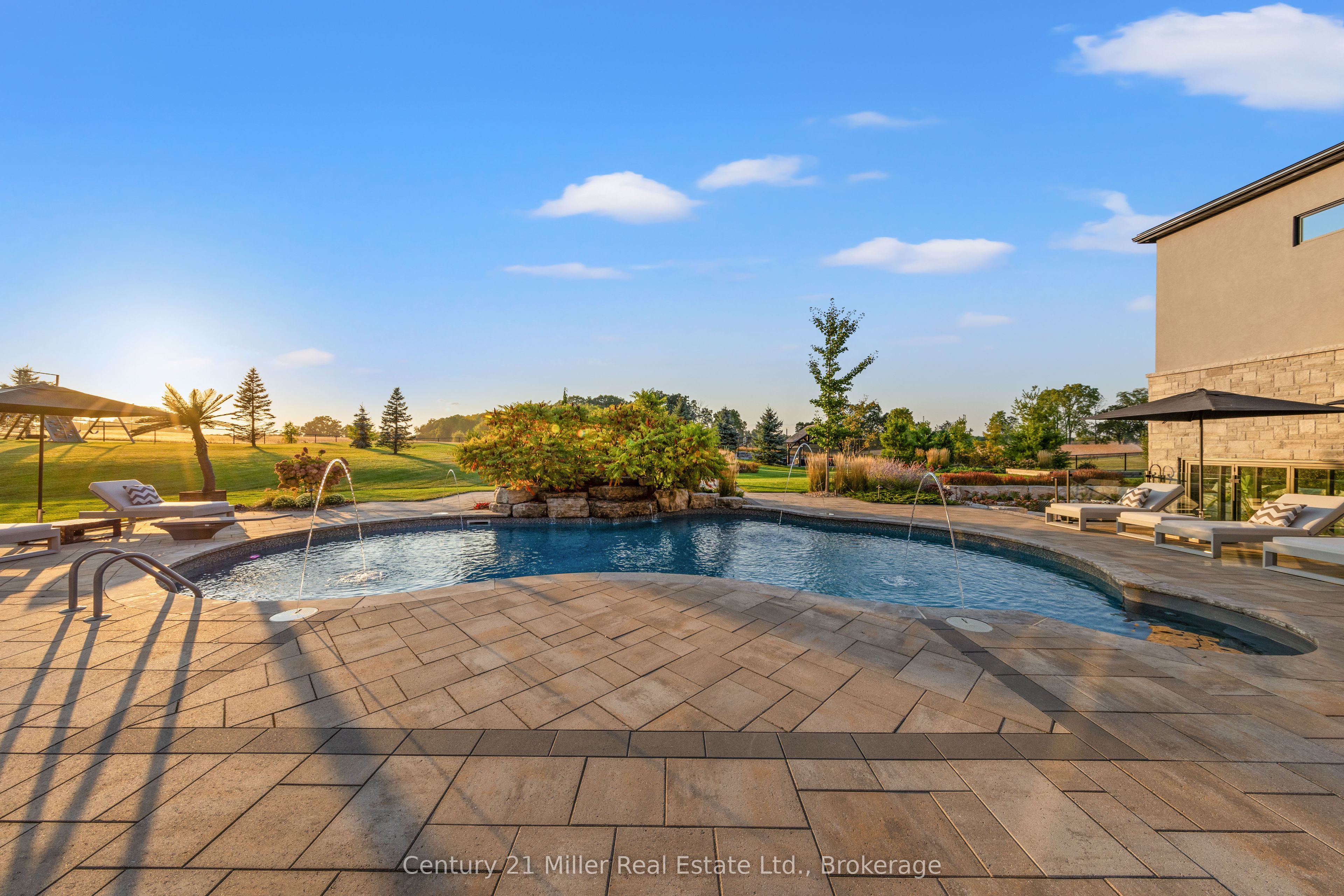 214 Jerseyville Road Property Photo 38