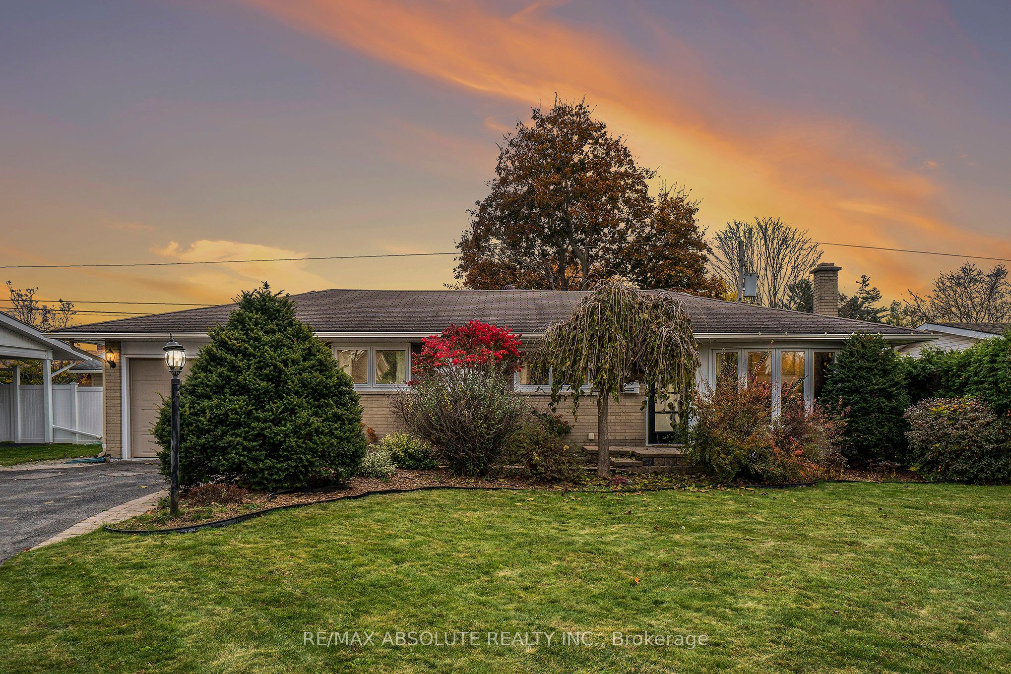 20 Harwick Crescent Property Photo 1