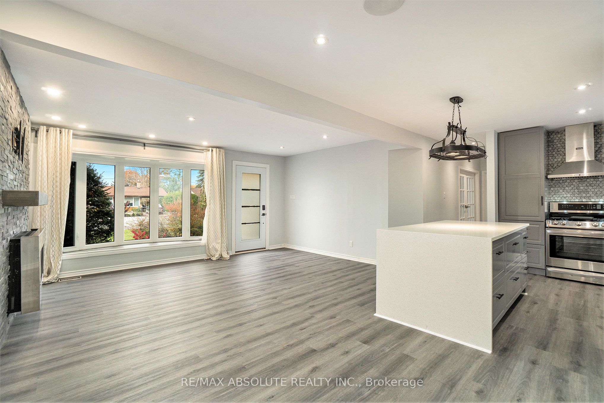 20 Harwick Crescent Property Photo 5