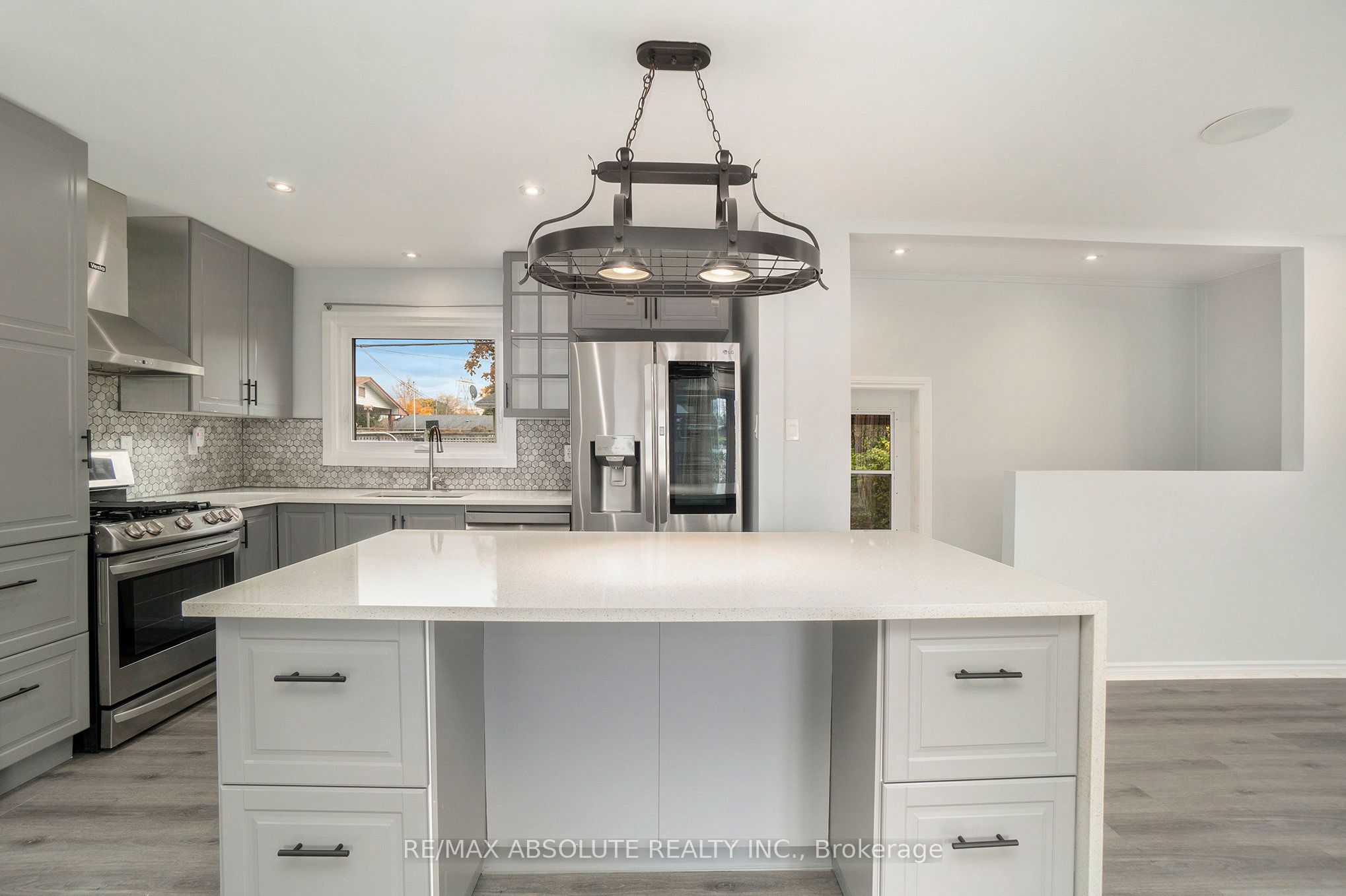 20 Harwick Crescent Property Photo 7