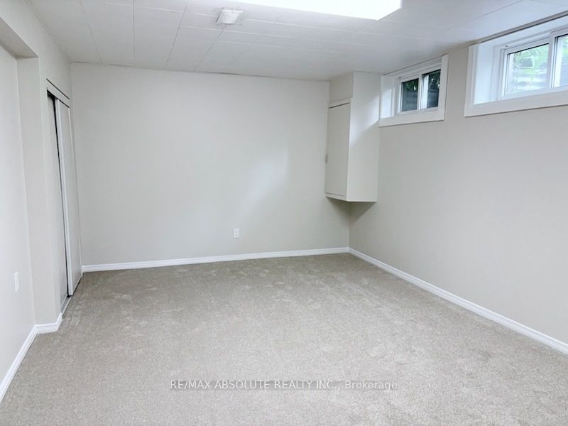 20 Harwick Crescent Property Photo 16