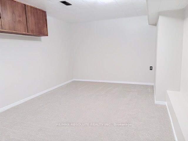 20 Harwick Crescent Property Photo 18