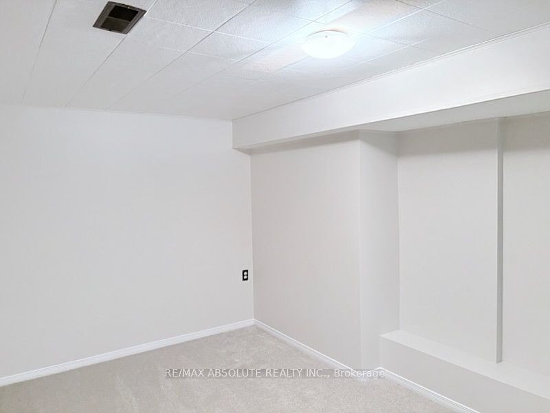 20 Harwick Crescent Property Photo 20