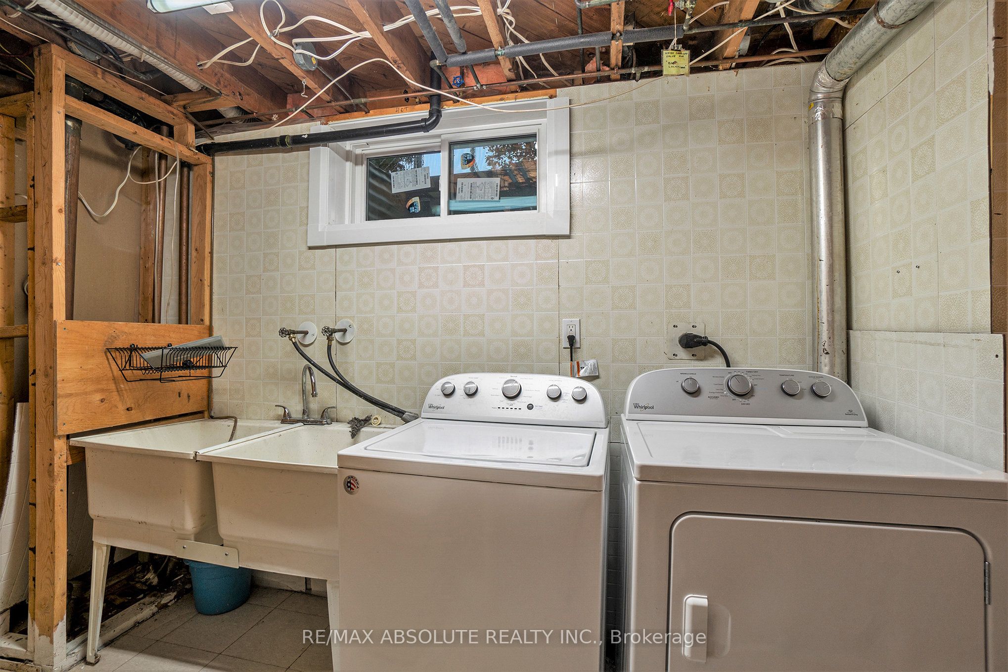 20 Harwick Crescent Property Photo 21