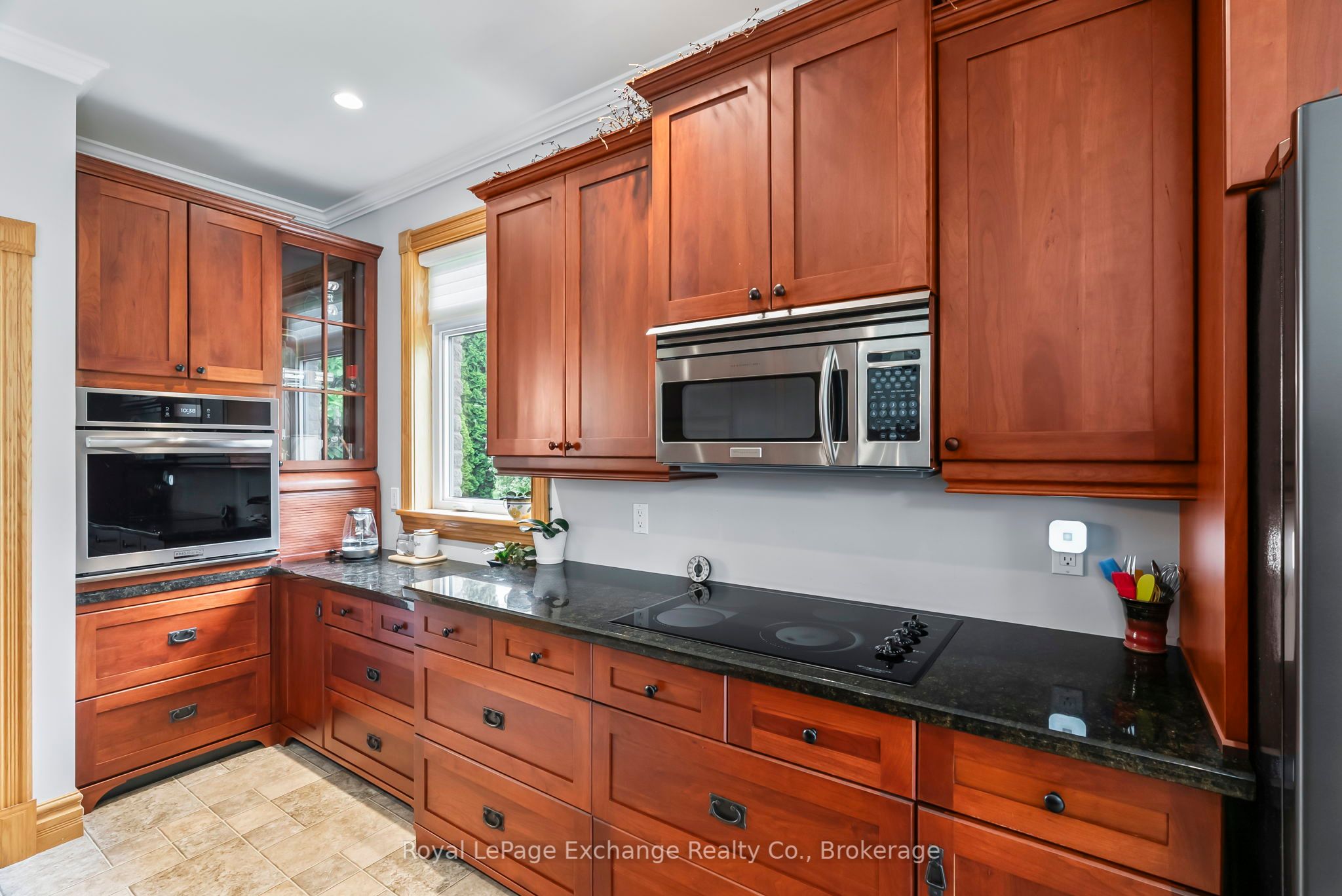 784 Lake Range Drive Property Photo 12