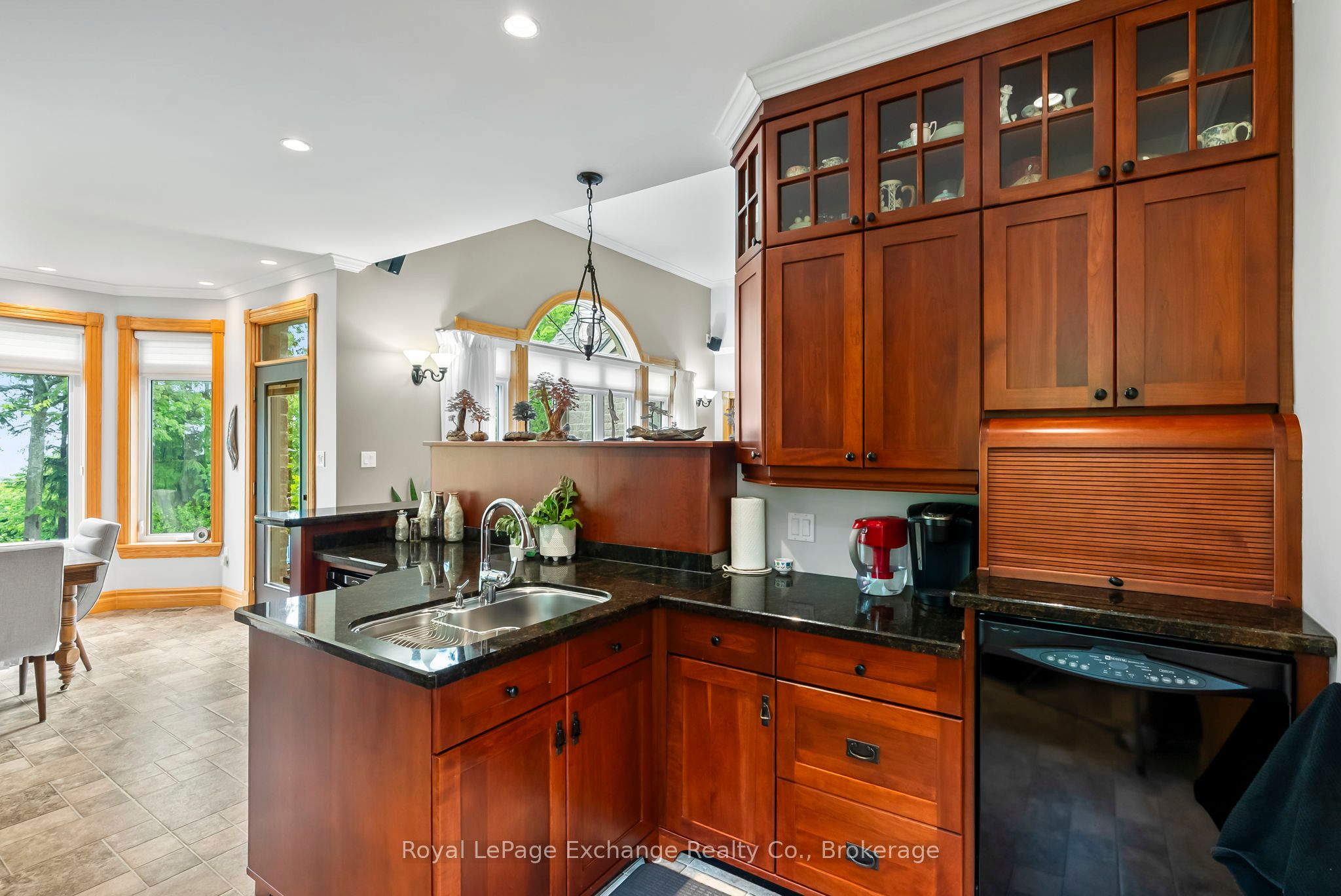 784 Lake Range Drive Property Photo 14