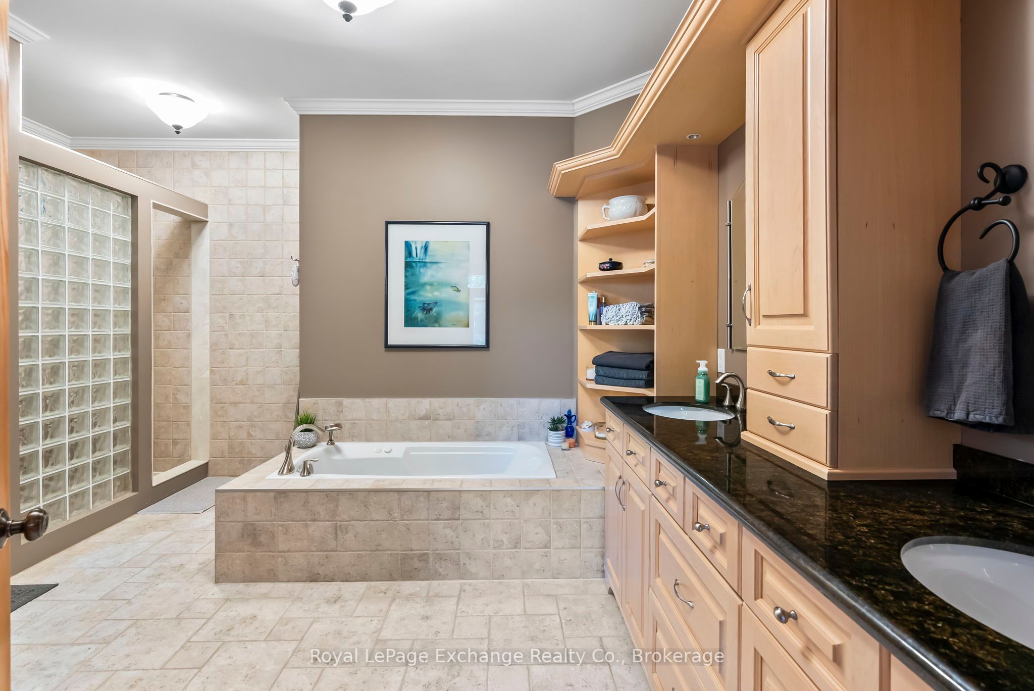 784 Lake Range Drive Property Photo 16