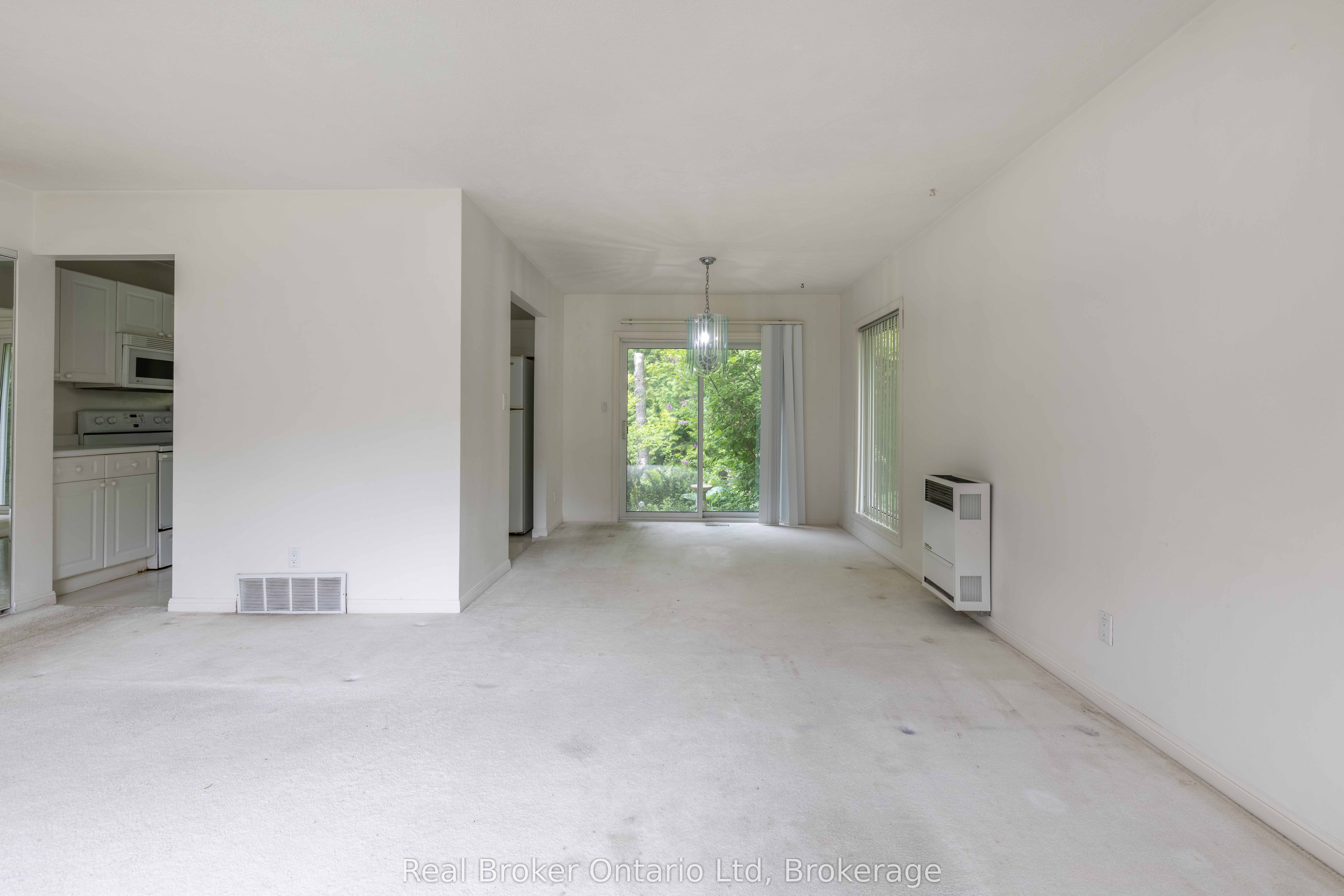 19 Sandy Pines Trail E Property Photo 7