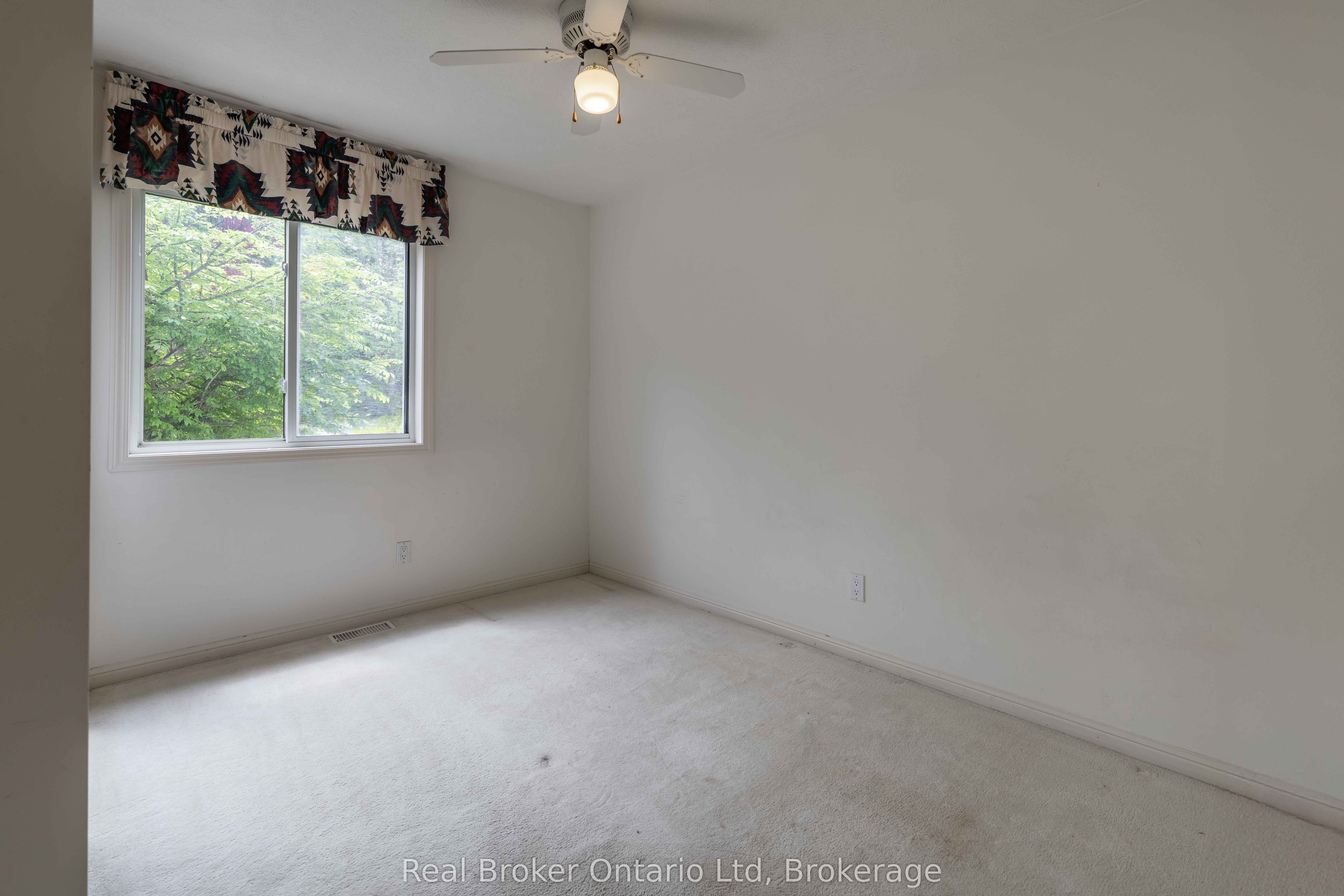 19 Sandy Pines Trail E Property Photo 17