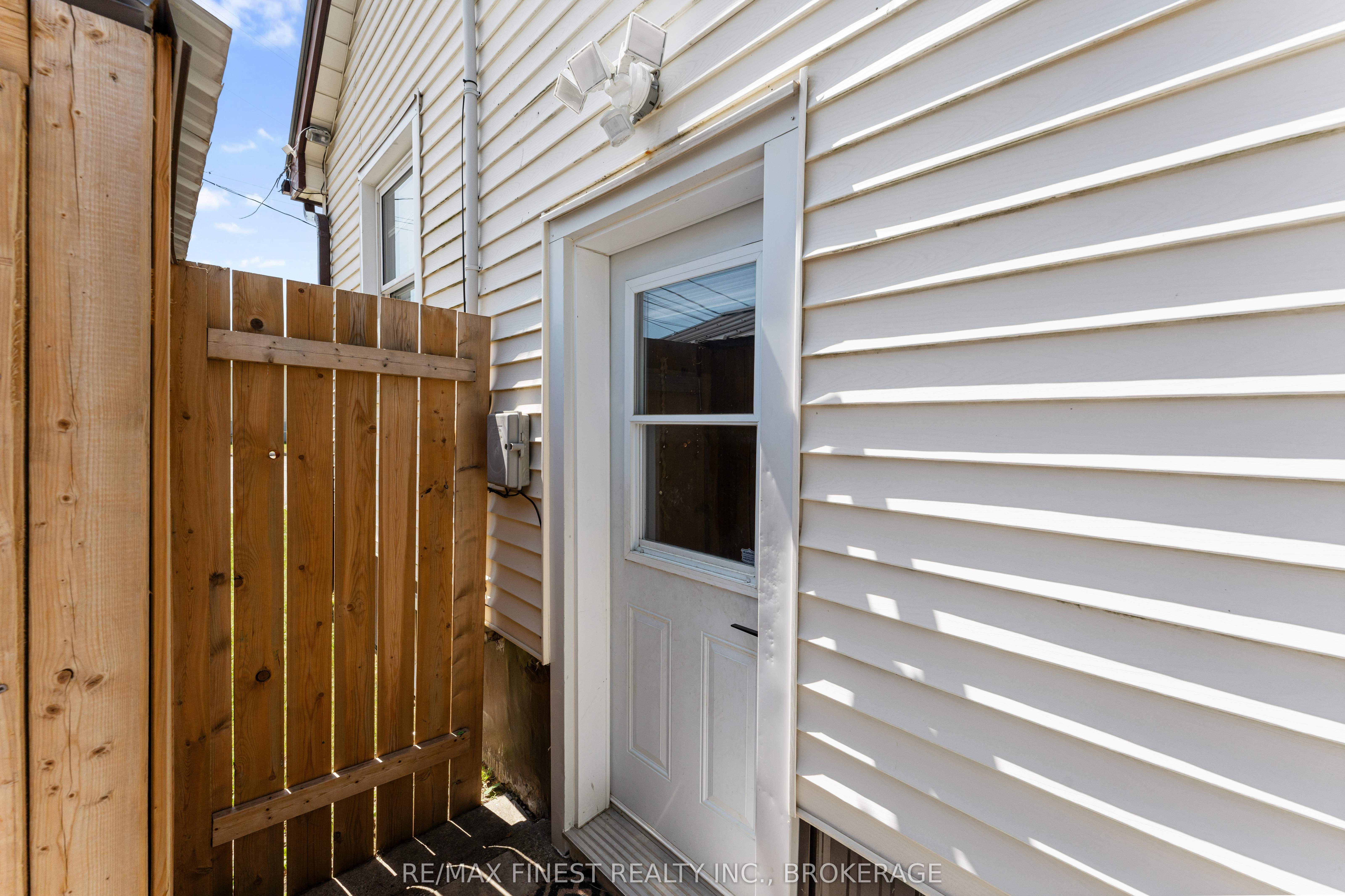 181 York Street Property Photo 27