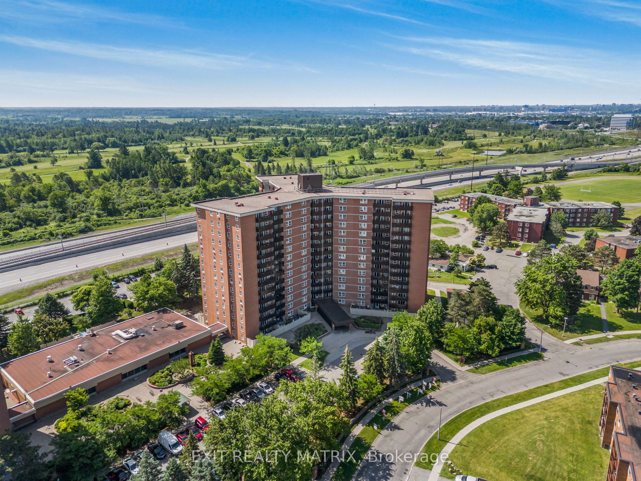 2000 Jasmine Crescent 1005 Property Photo 20
