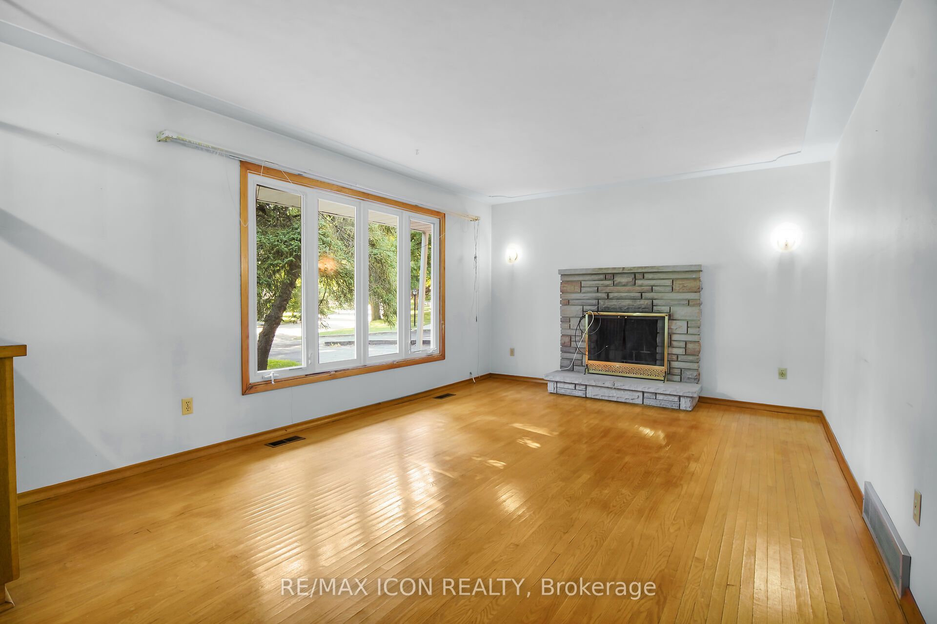 43 Silverdale Crescent Property Photo 10