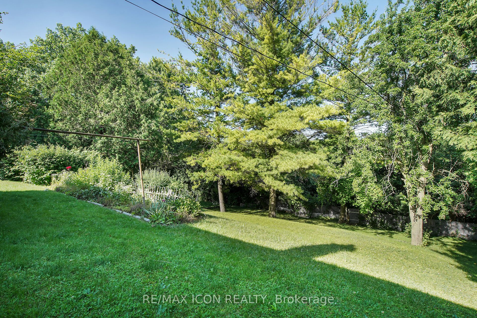 43 Silverdale Crescent Property Photo 33