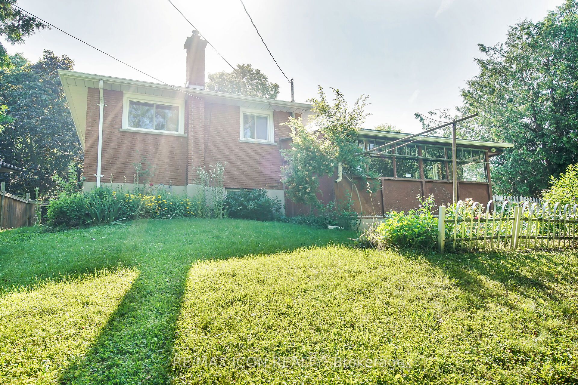 43 Silverdale Crescent Property Photo 35