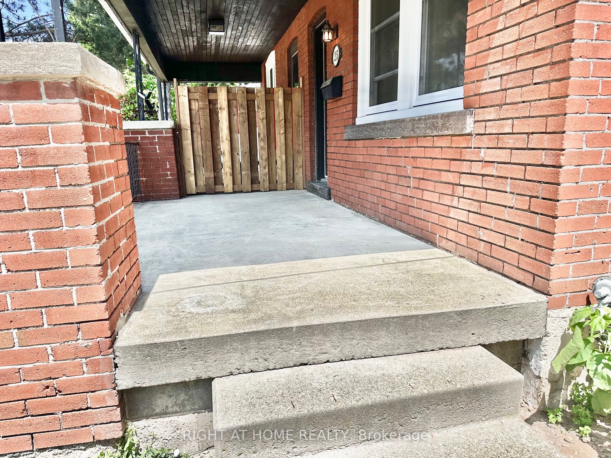 215 Rosewood Road Property Photo 5