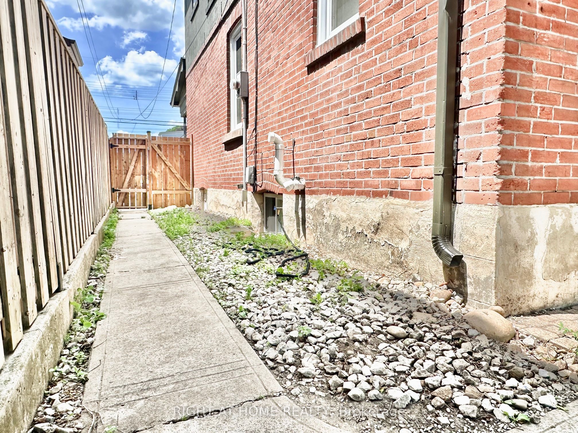 215 Rosewood Road Property Photo 35