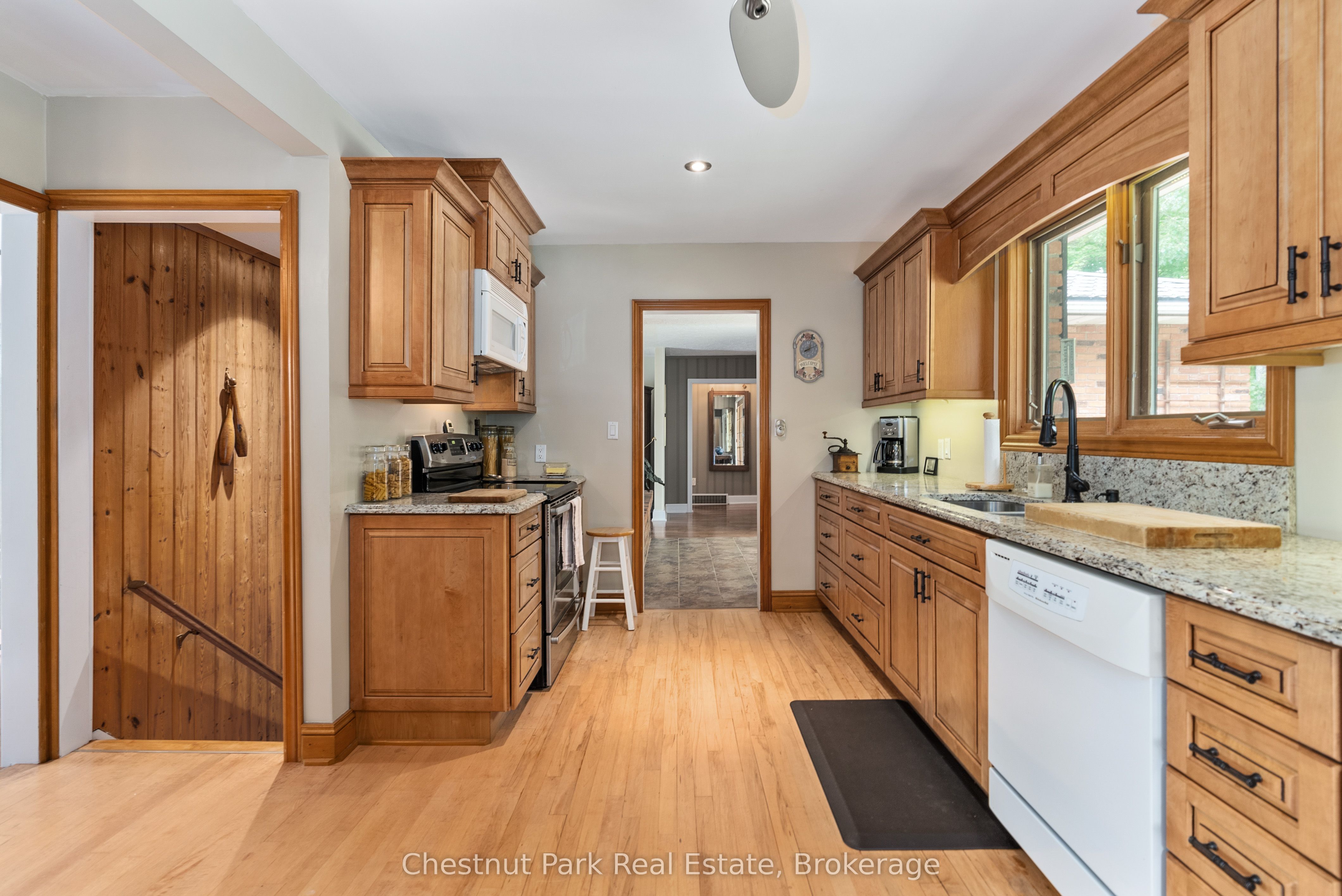 652 North Waseosa Lake Road Property Photo 5