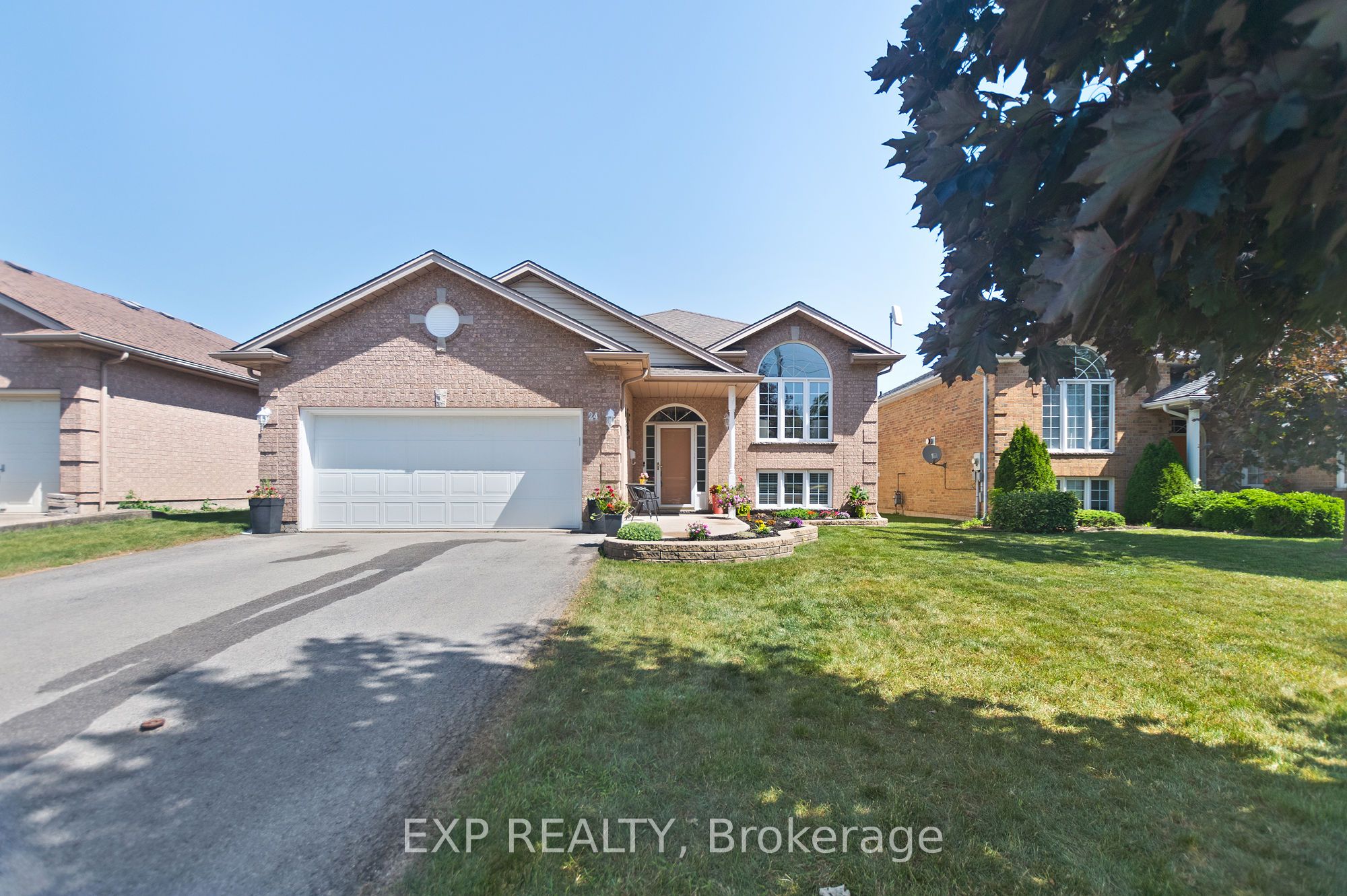 24 Quaker Road Property Photo 1
