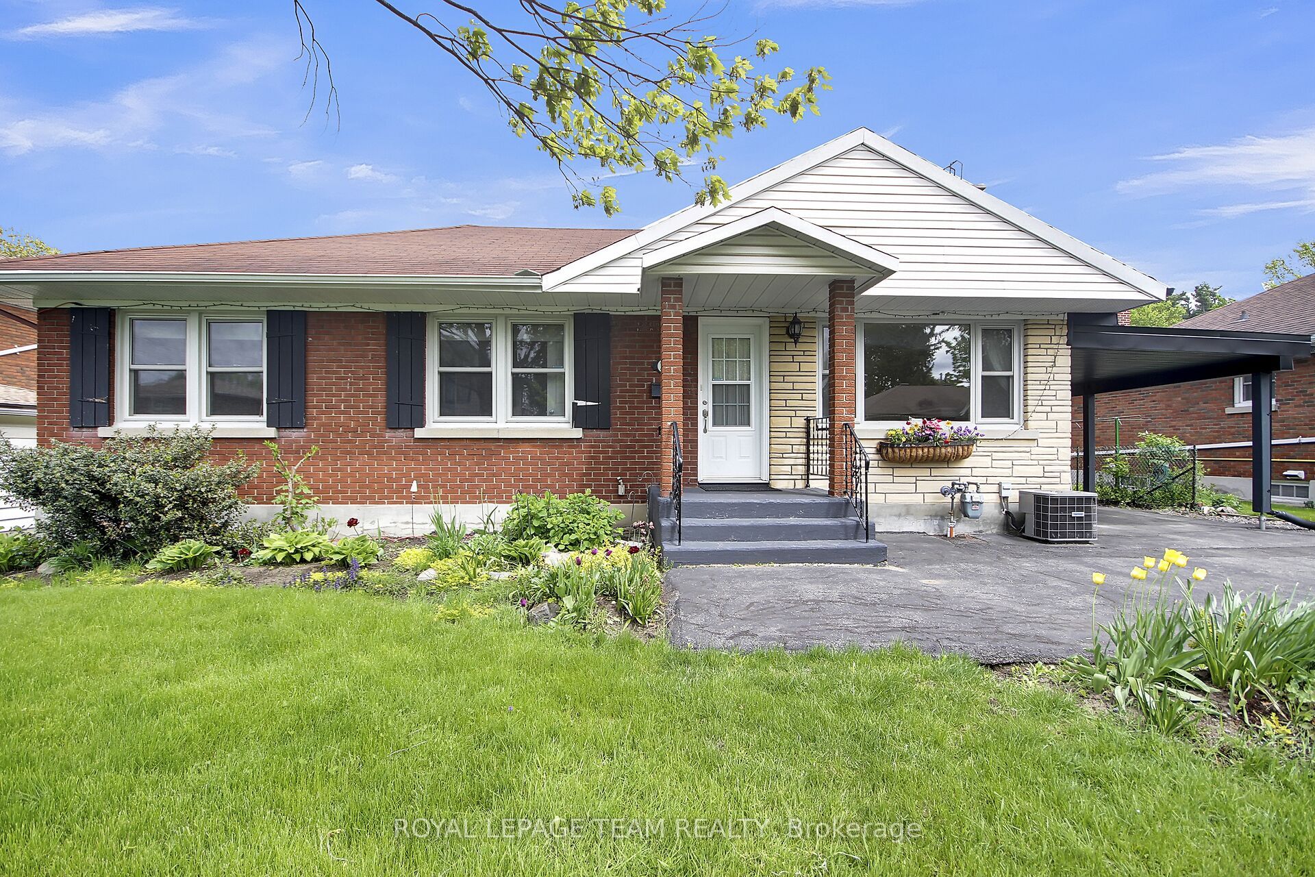 1007 Bakervale Drive Property Photo 1