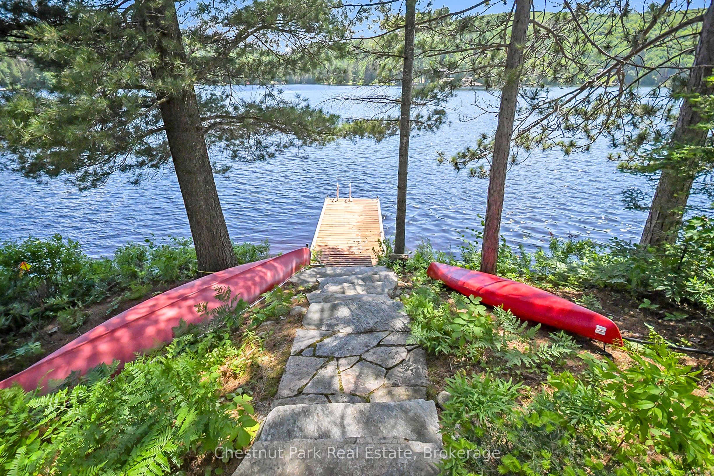 93 Lakeview Lane