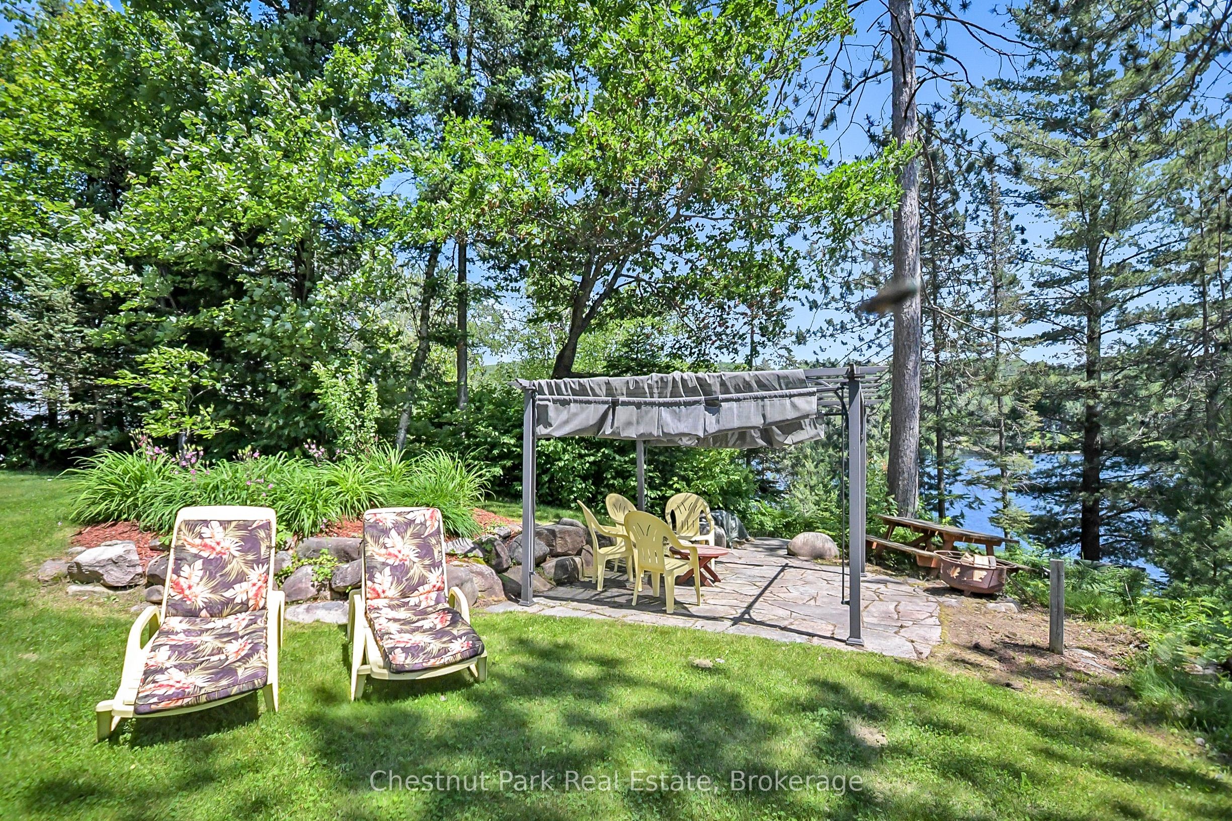 93 Lakeview Lane Property Photo 15
