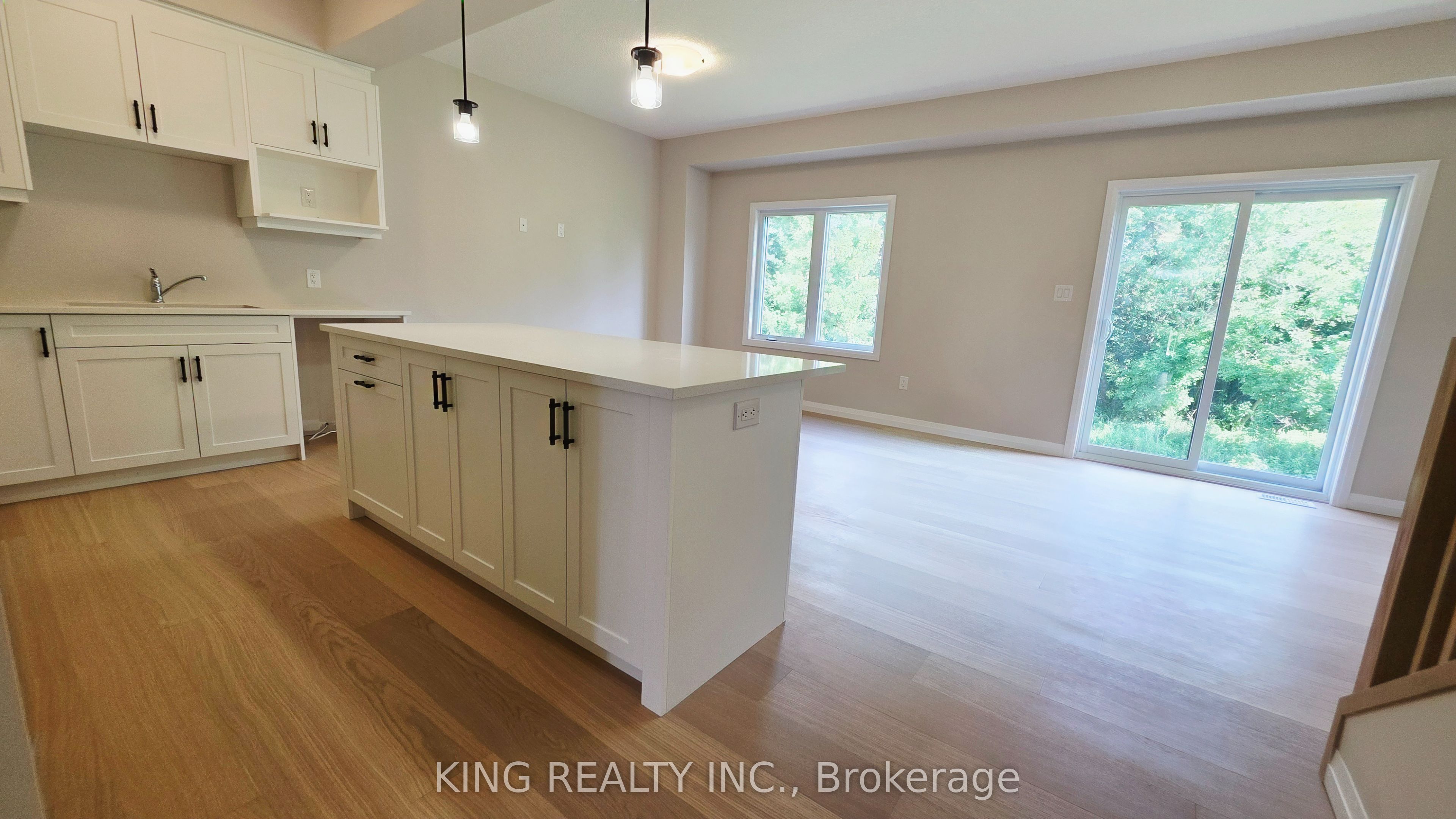 6937 Heathwoods Avenue Property Photo 10