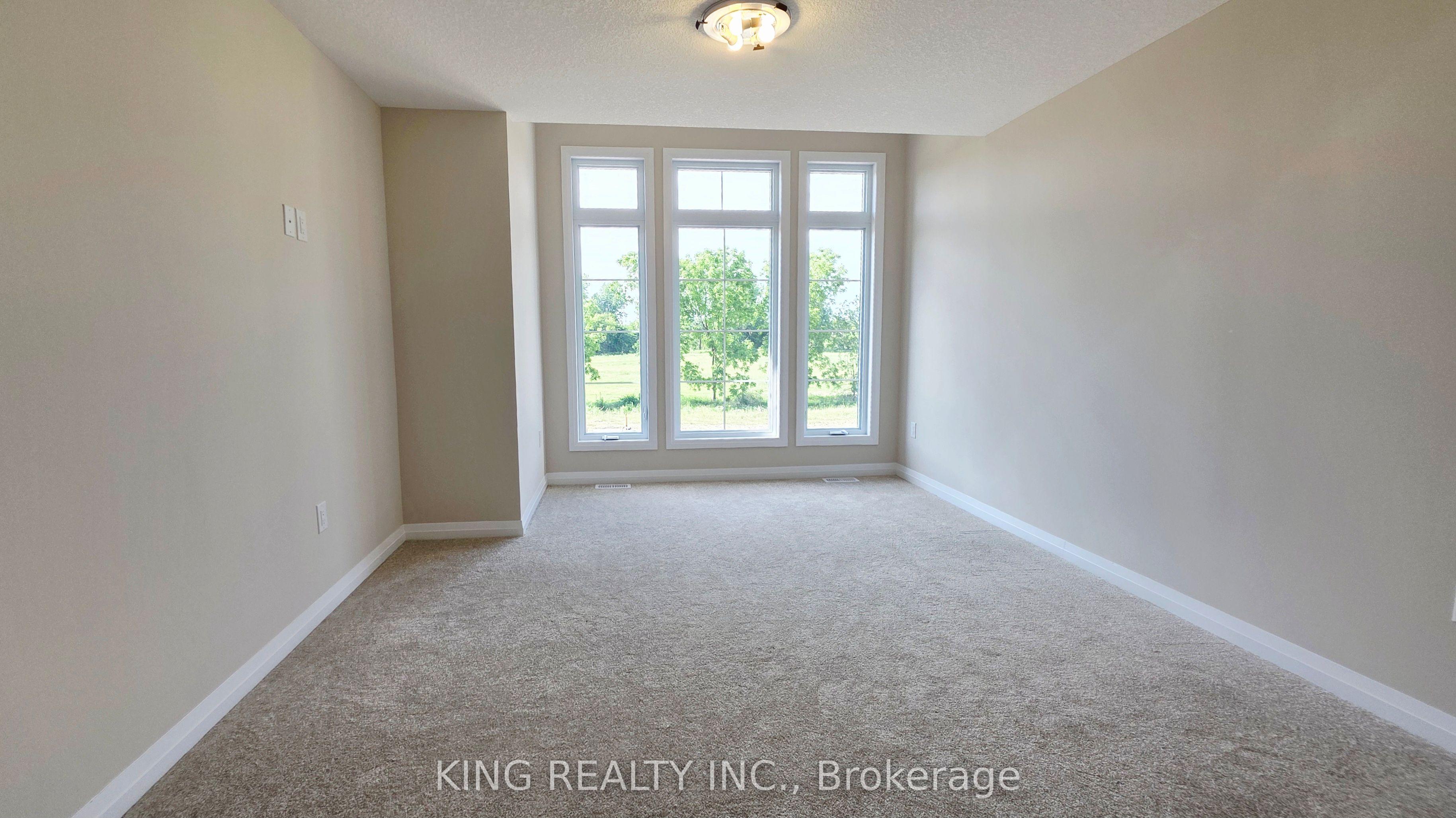 6937 Heathwoods Avenue Property Photo 17
